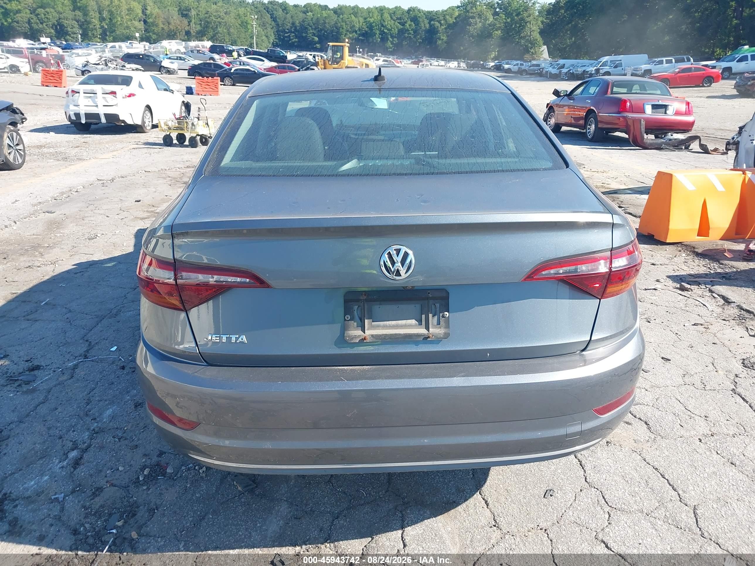 2019 Volkswagen Jetta 1.4t R-line/1.4t S/1.4t Se Gray vin: 3VWC57BU8KM087229