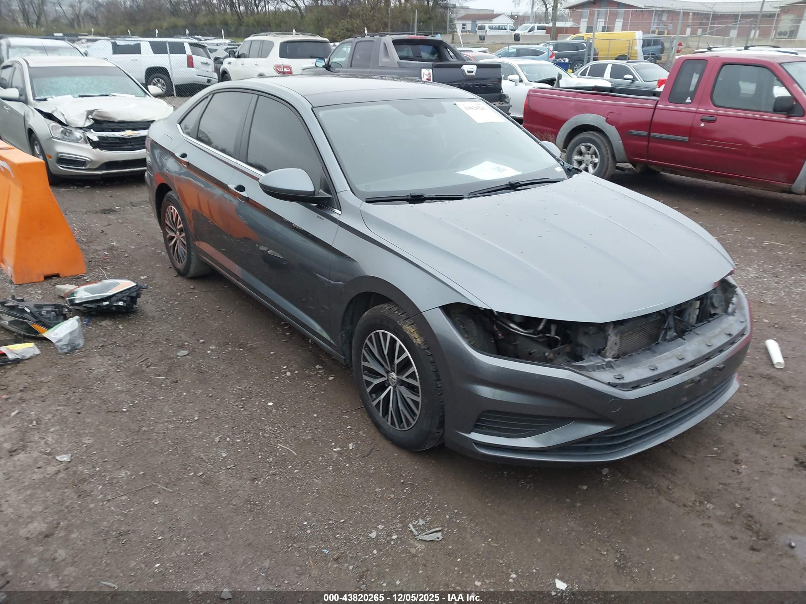 2019 Volkswagen Jetta 1.4t R-line/1.4t S/1.4t Se Серый vin: 3VWC57BU8KM192935