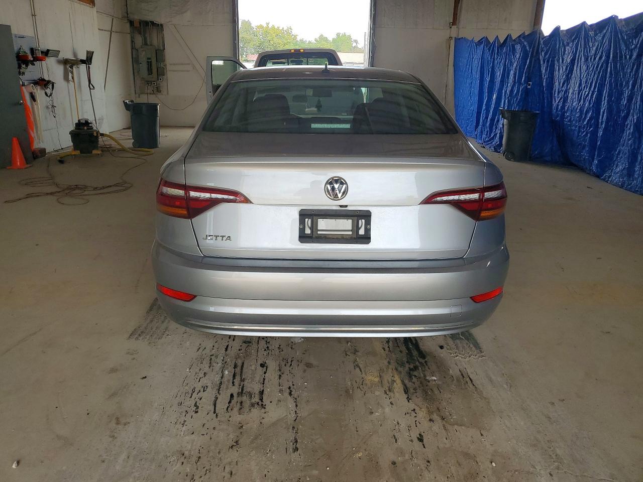 2019 Volkswagen Jetta S Silver vin: 3VWC57BU8KM199075