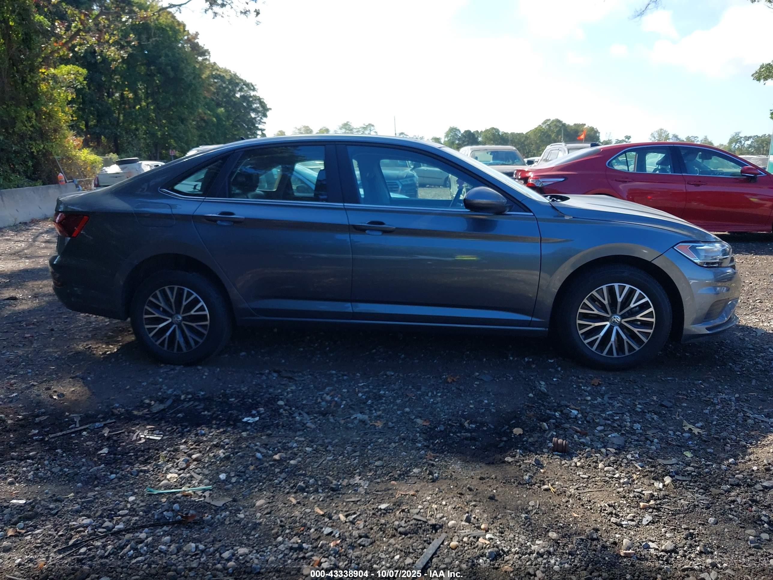 2021 Volkswagen Jetta 1.4t R-line/1.4t S/1.4t Se Gray vin: 3VWC57BU8MM092837