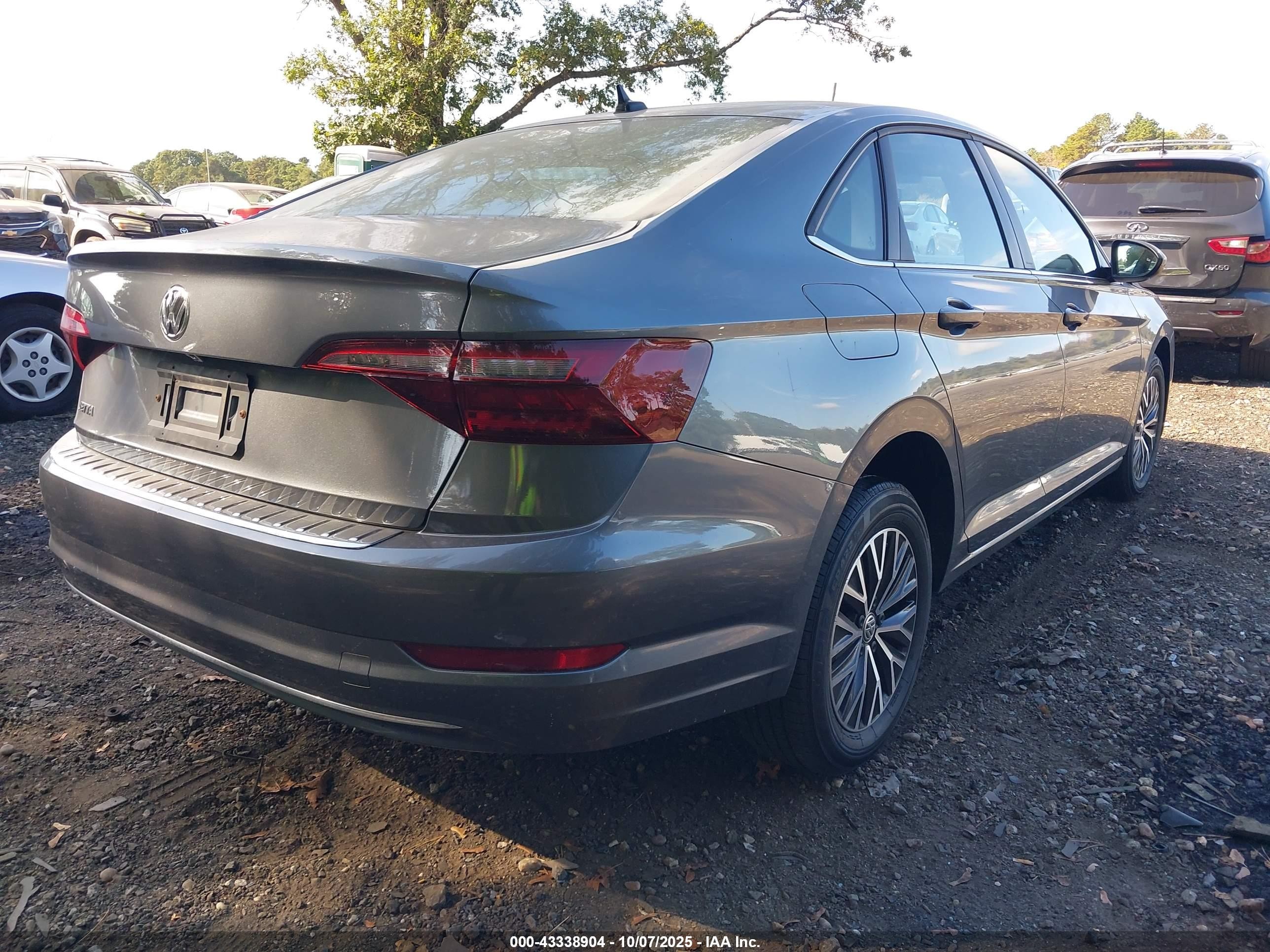 2021 Volkswagen Jetta 1.4t R-line/1.4t S/1.4t Se Gray vin: 3VWC57BU8MM092837