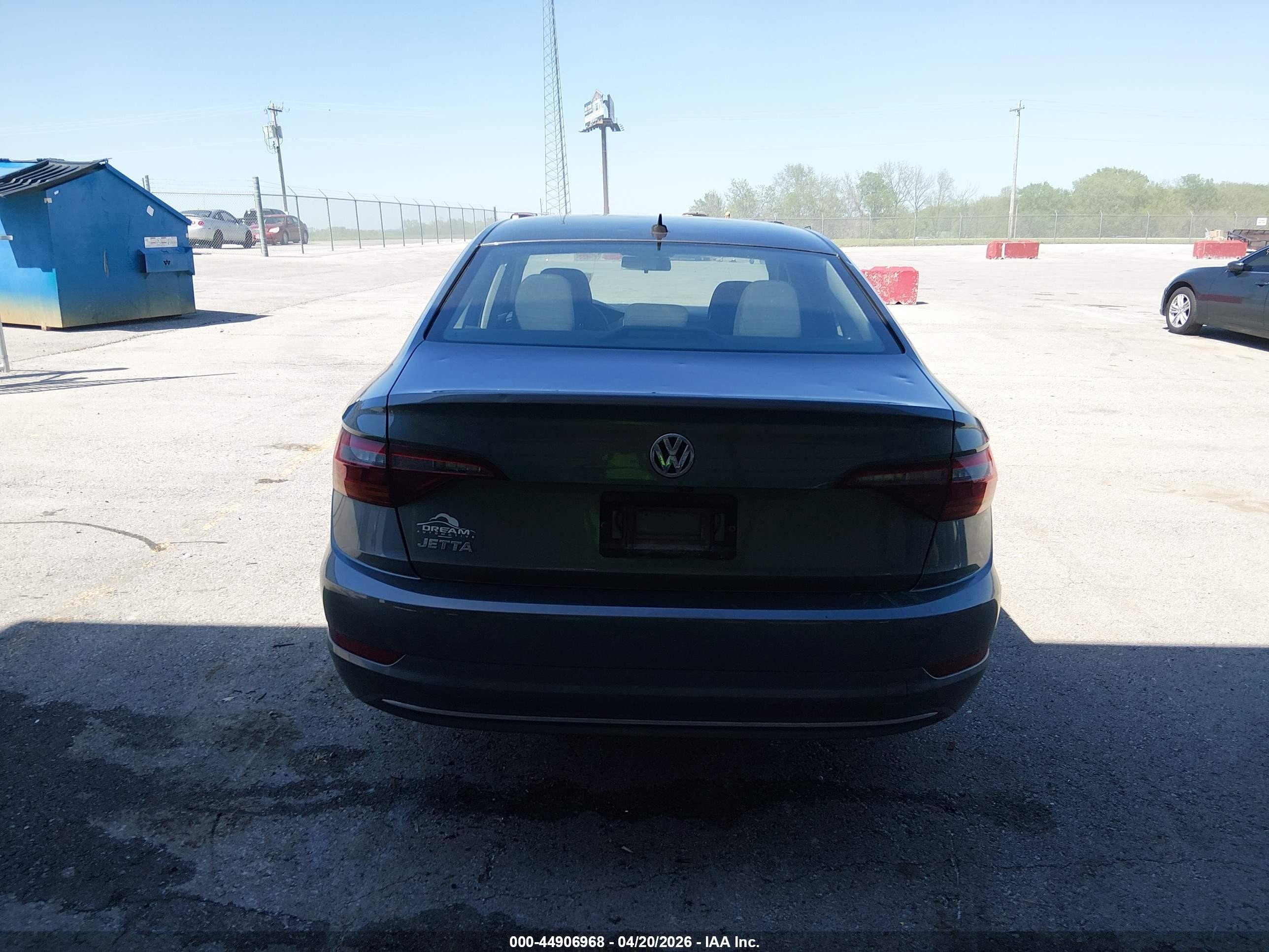 2019 Volkswagen Jetta 1.4t R-line/1.4t S/1.4t Se Gray vin: 3VWC57BU9KM031431