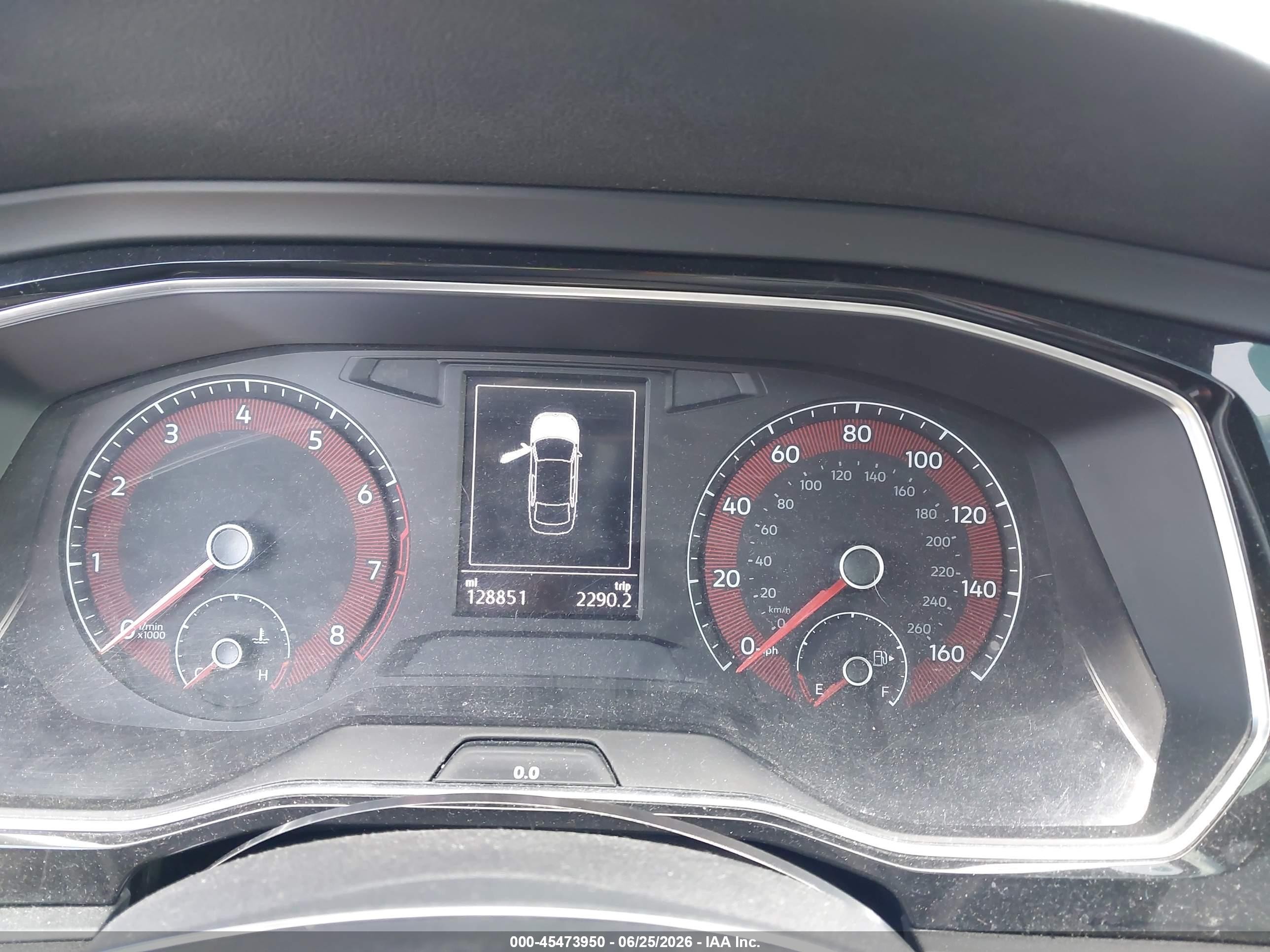 2019 Volkswagen Jetta 1.4t R-line/1.4t S/1.4t Se White vin: 3VWC57BUXKM094070