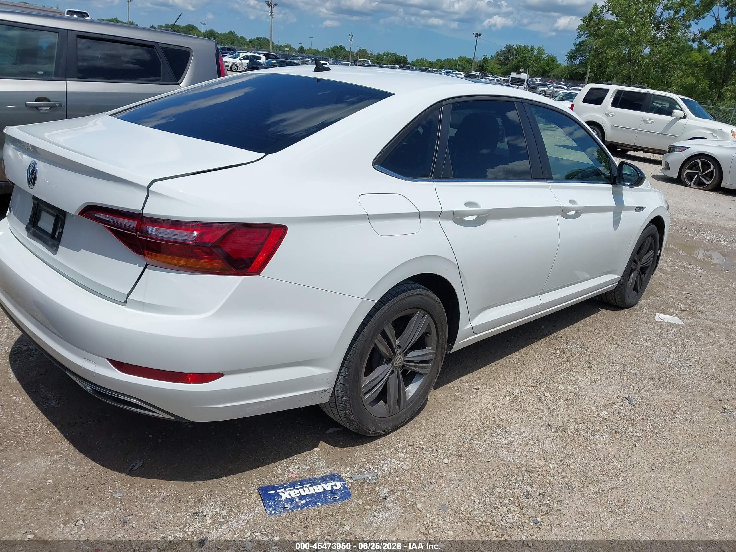 2019 Volkswagen Jetta 1.4t R-line/1.4t S/1.4t Se White vin: 3VWC57BUXKM094070