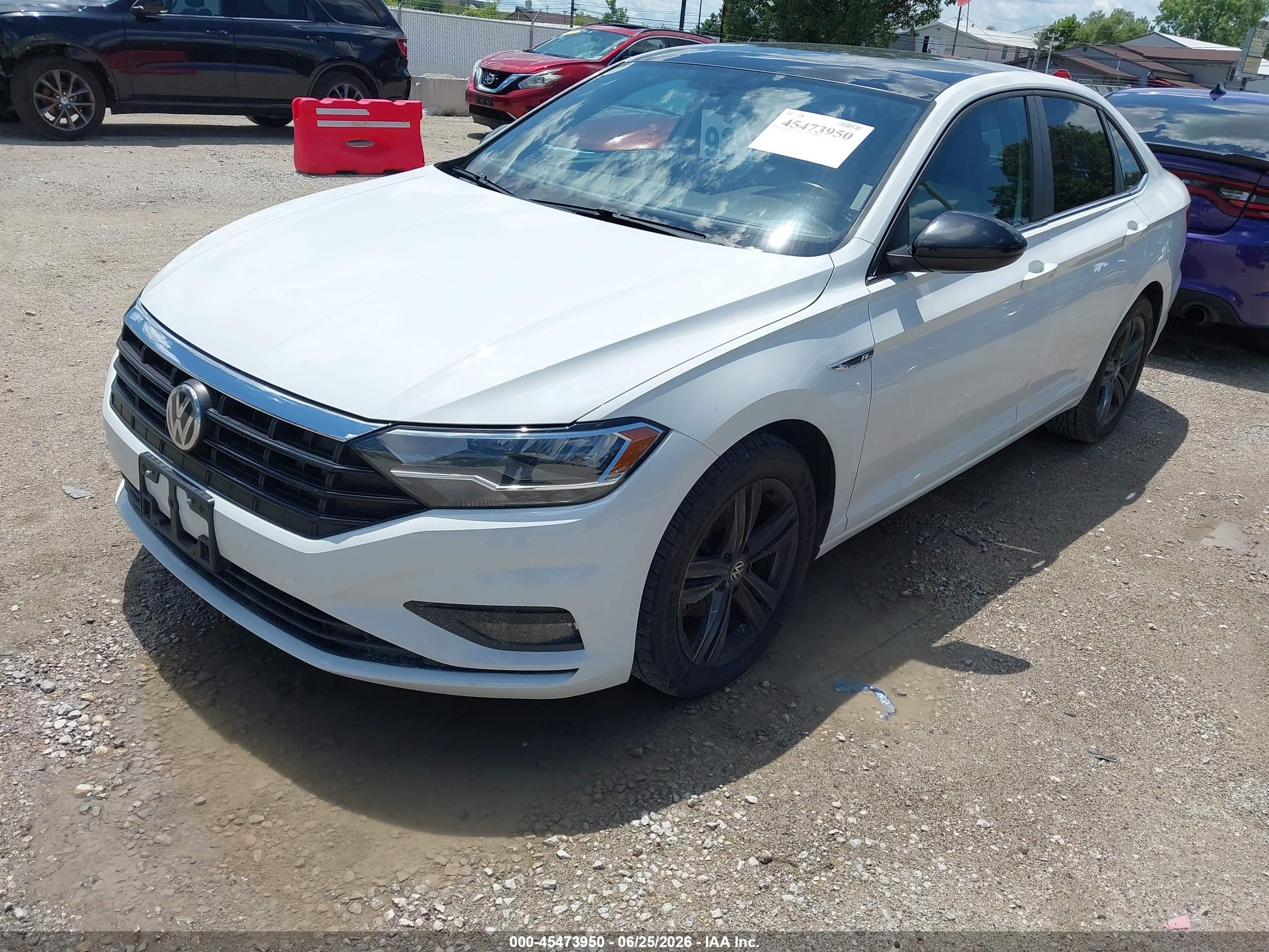 2019 Volkswagen Jetta 1.4t R-line/1.4t S/1.4t Se White vin: 3VWC57BUXKM094070