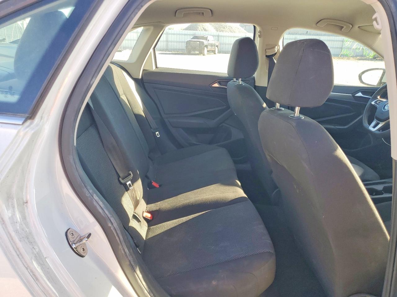 2019 Volkswagen Jetta S White vin: 3VWC57BUXKM172072