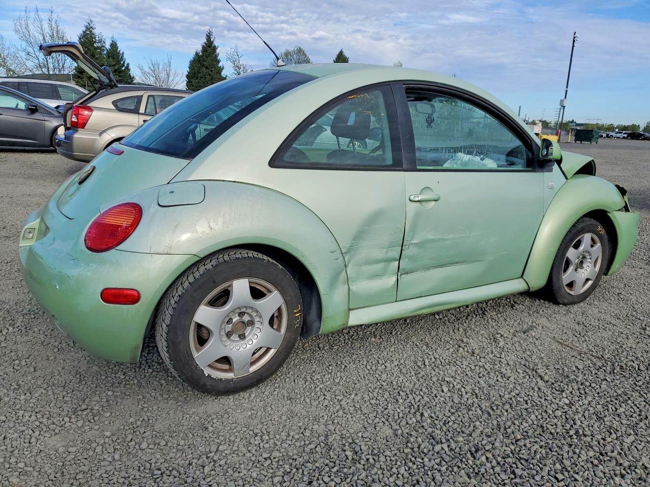 1999 Volkswagen New Beetle Gls Green vin: 3VWCA21C1XM425729