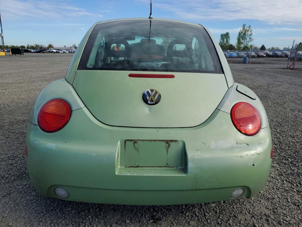 1999 Volkswagen New Beetle Gls Green vin: 3VWCA21C1XM425729