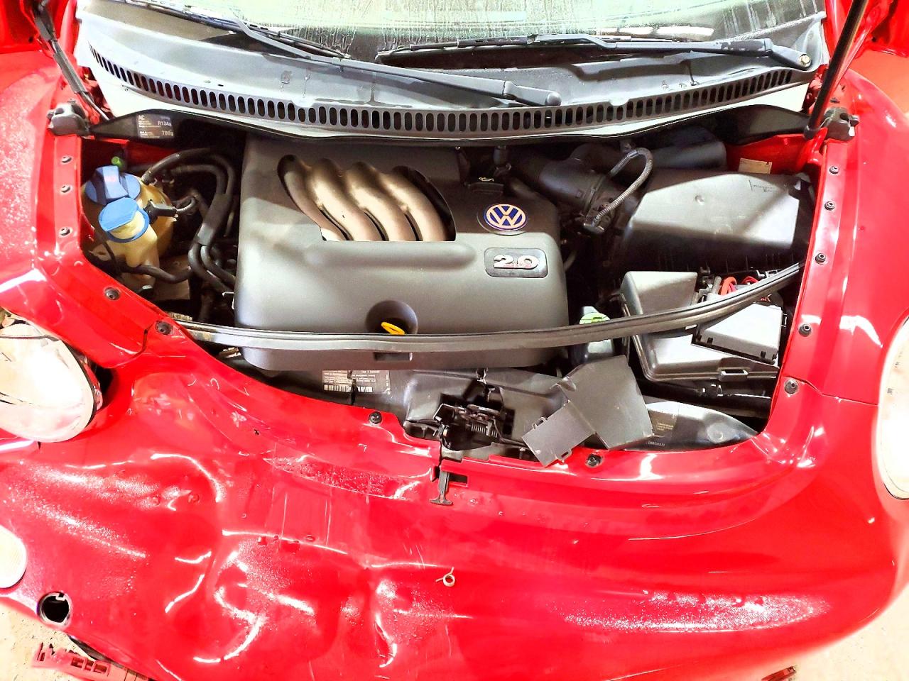 2000 Volkswagen New Beetle Gls Red vin: 3VWCA21C1YM486340
