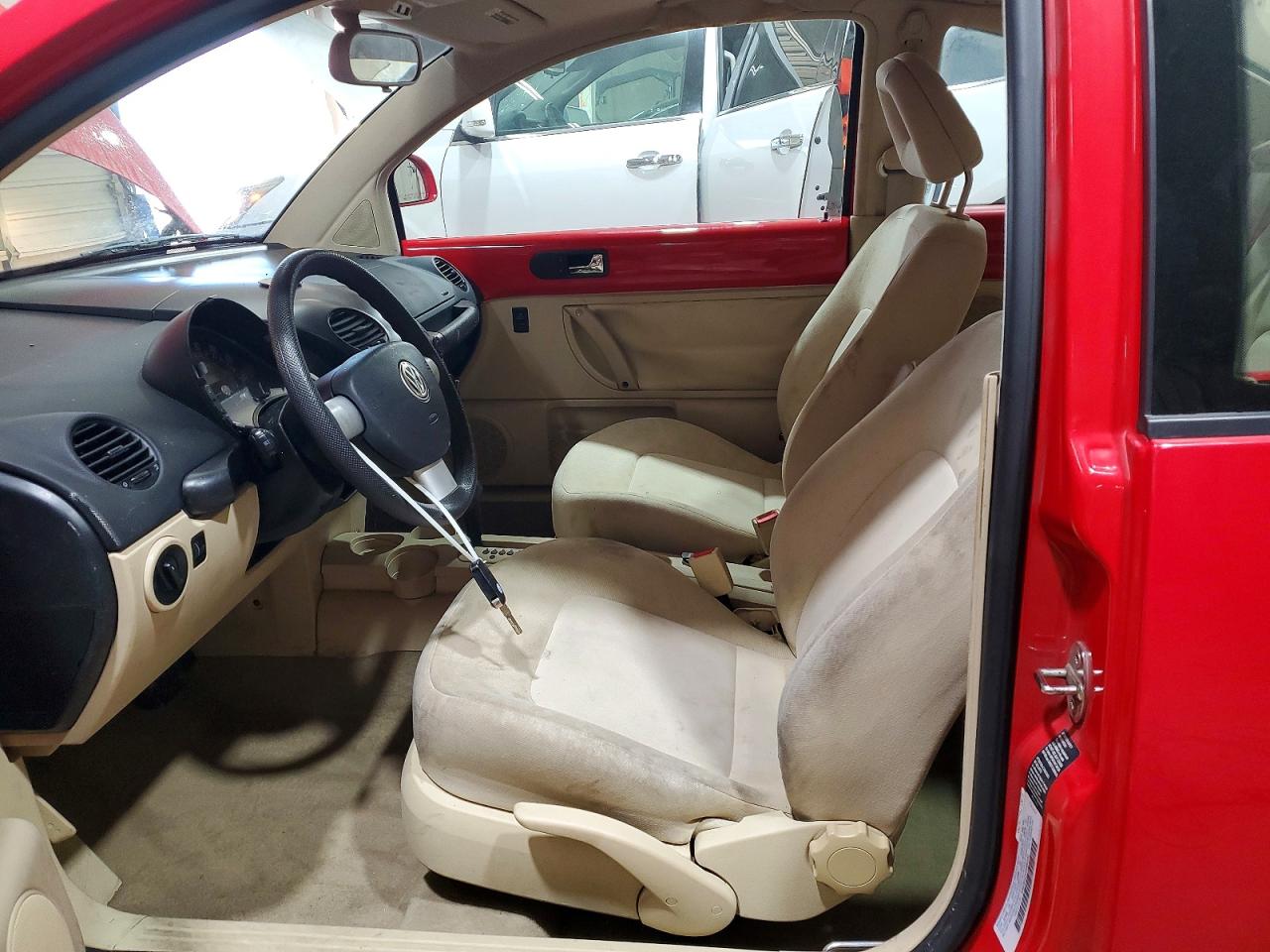 2000 Volkswagen New Beetle Gls Red vin: 3VWCA21C1YM486340