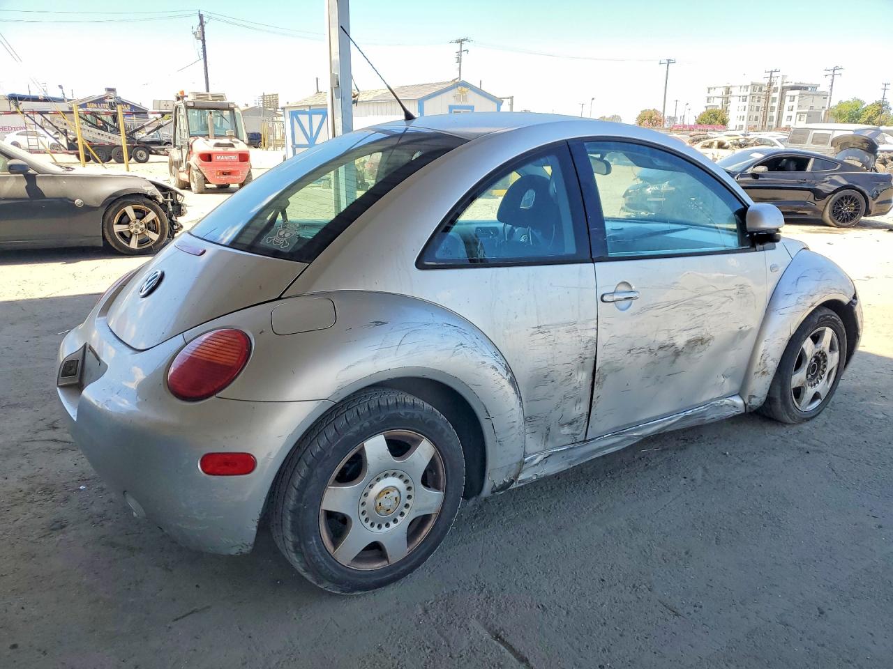 2000 Volkswagen New Beetle Gls Silver vin: 3VWCA21C3YM477882