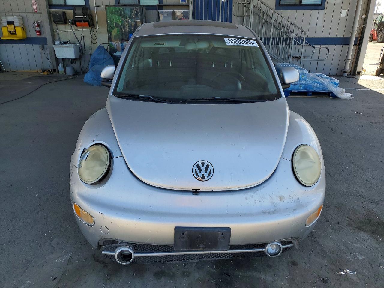 2000 Volkswagen New Beetle Gls Silver vin: 3VWCA21C3YM477882