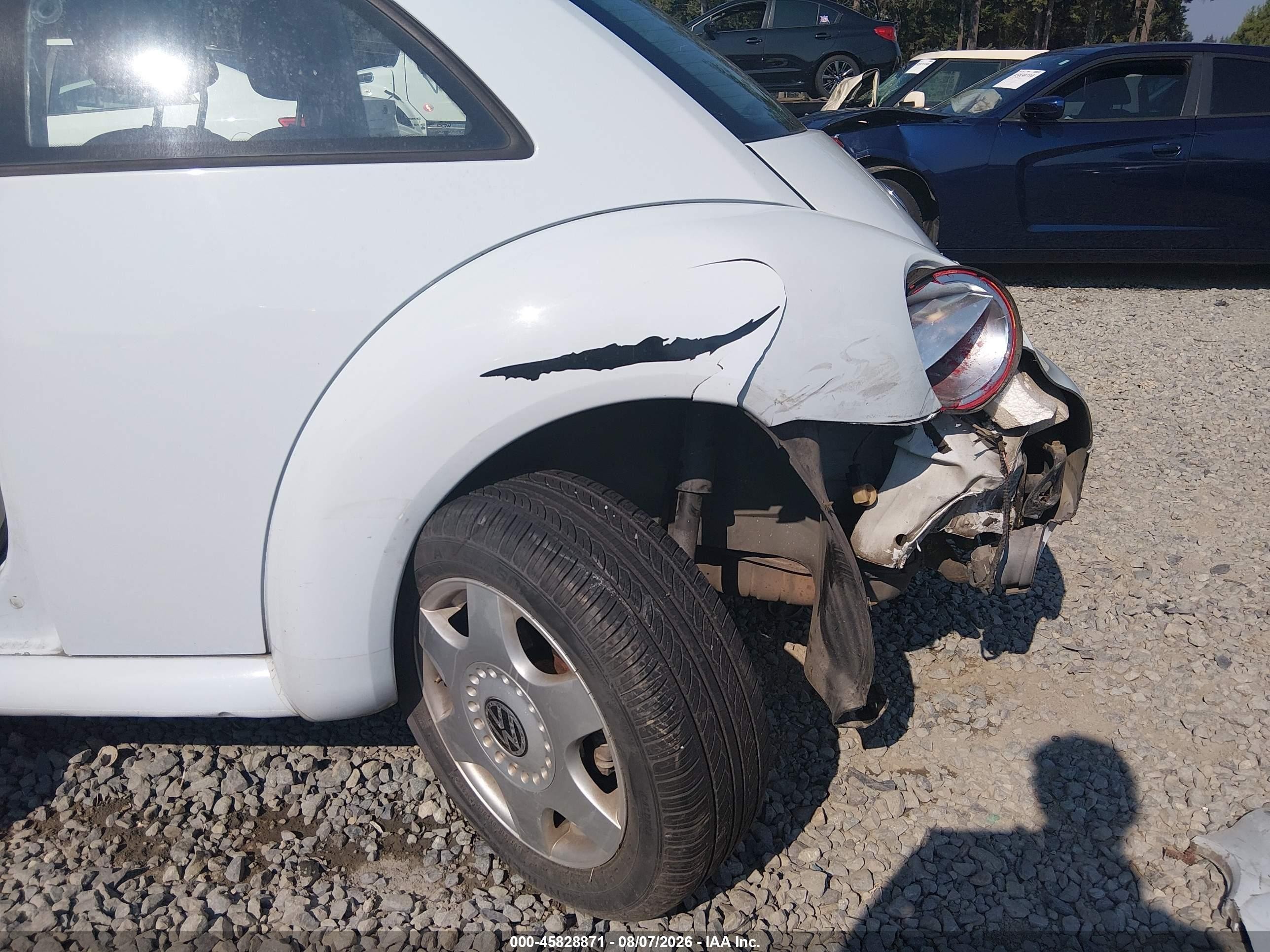 2000 Volkswagen New Beetle Gls Light Blue vin: 3VWCA21C4YM484954