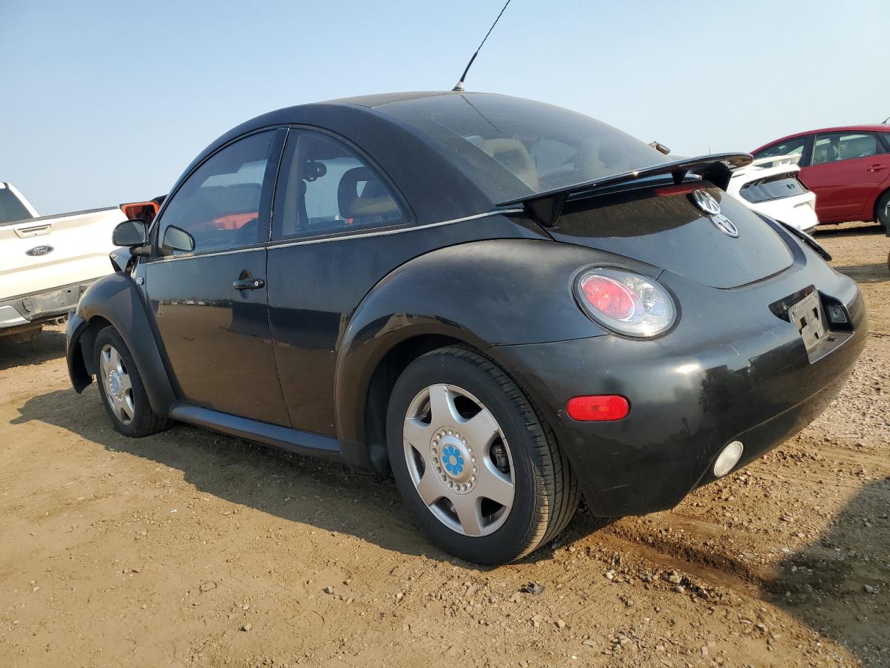 1999 Volkswagen New Beetle Gls   Black vin: 3VWCA21C5XM403412