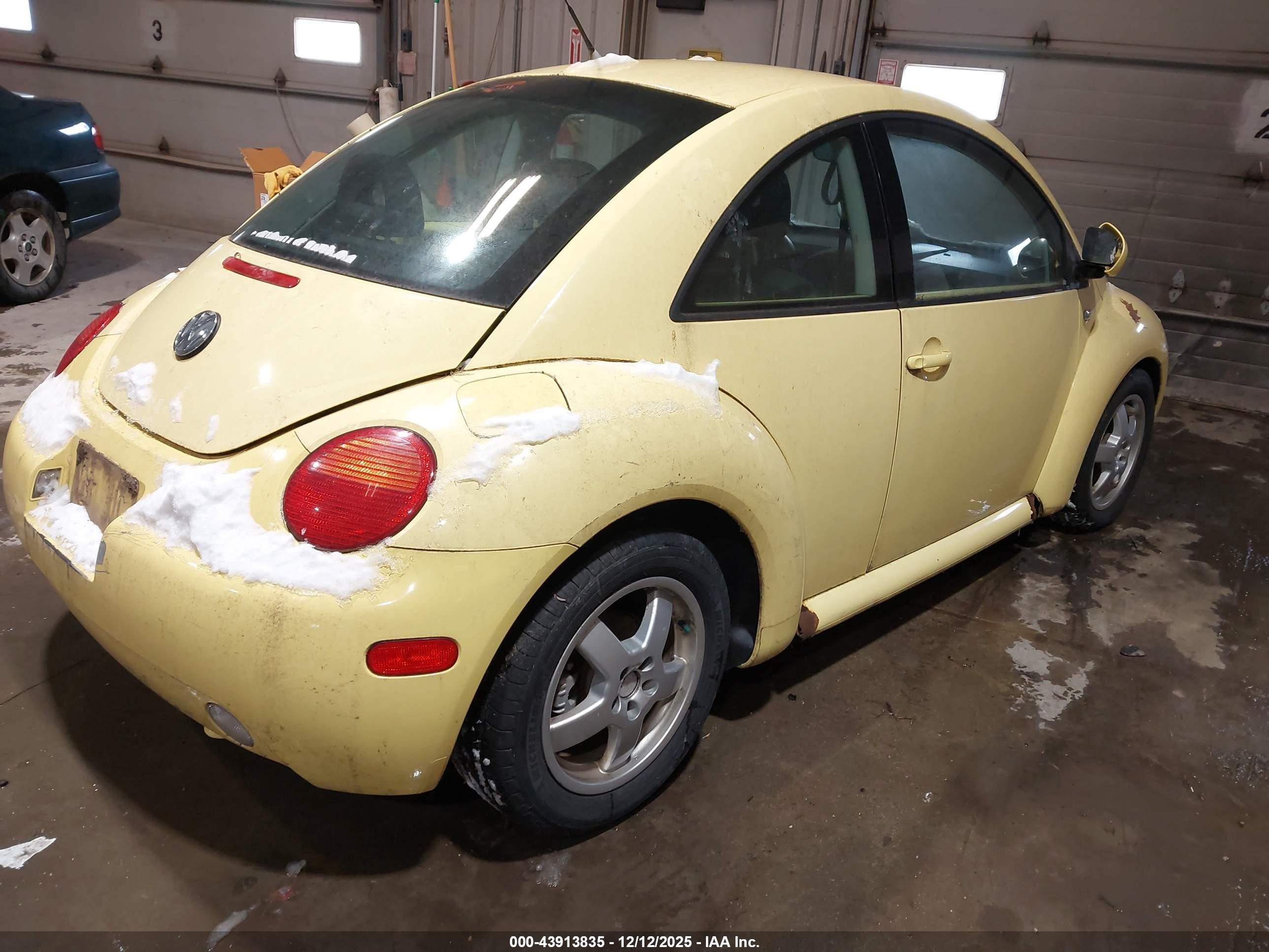 1999 Volkswagen New Beetle Gls Yellow vin: 3VWCA21C6XM417206