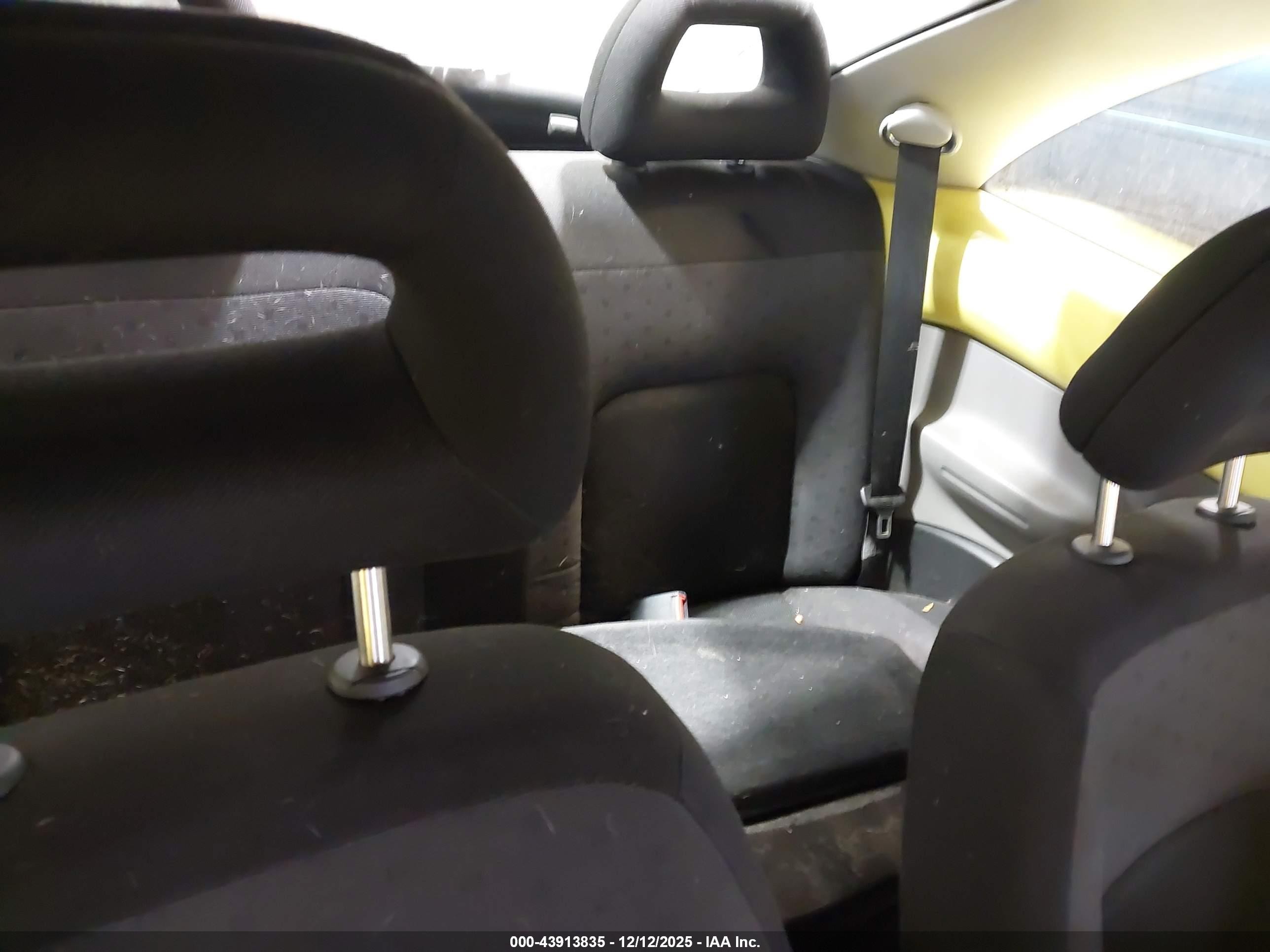 1999 Volkswagen New Beetle Gls Yellow vin: 3VWCA21C6XM417206