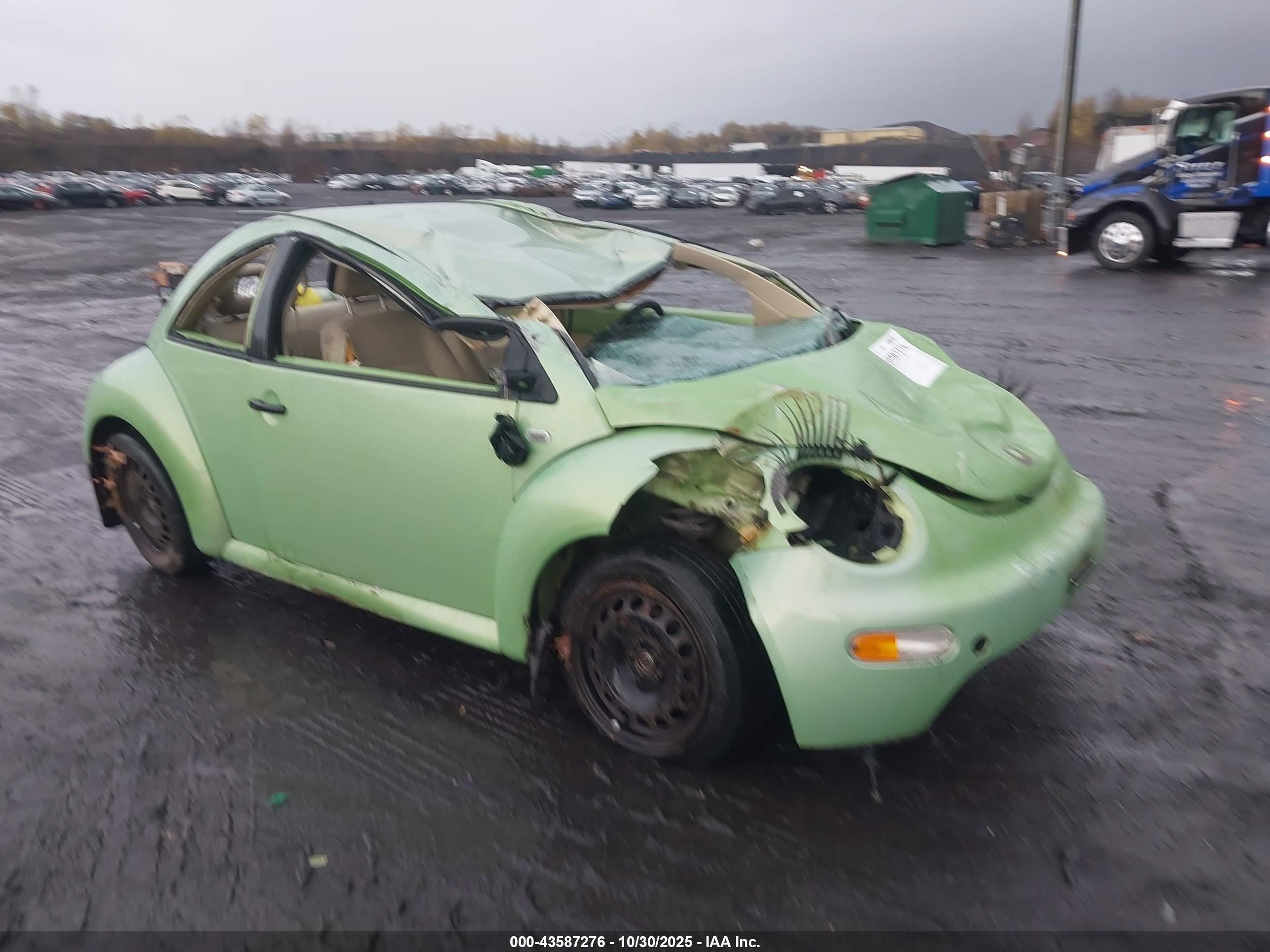 1999 Volkswagen New Beetle Gls Green vin: 3VWCA21C7XM422916