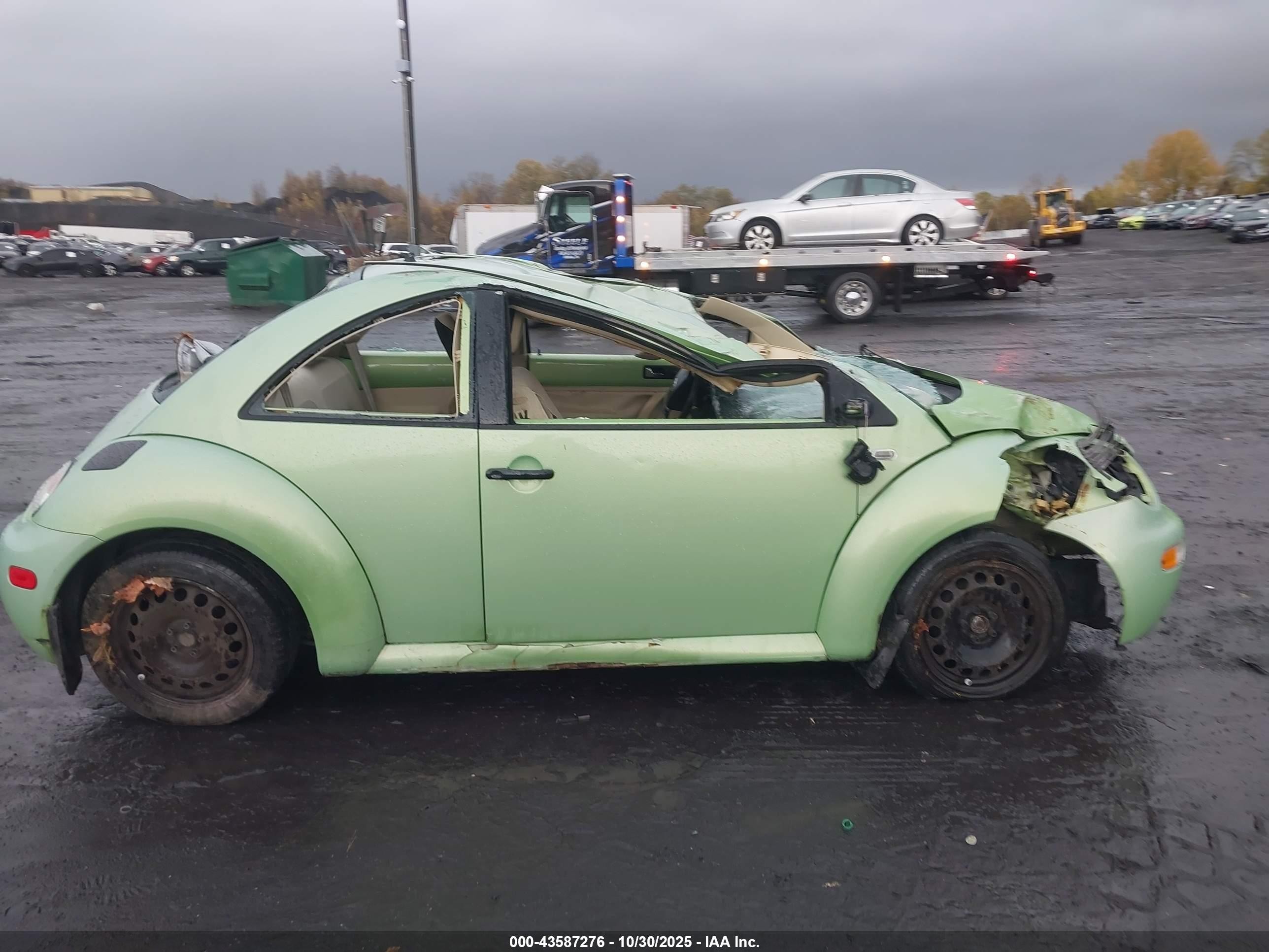 1999 Volkswagen New Beetle Gls Green vin: 3VWCA21C7XM422916