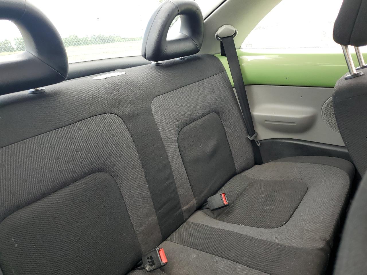 1999 Volkswagen New Beetle Gls Green vin: 3VWCA21C7XM428859