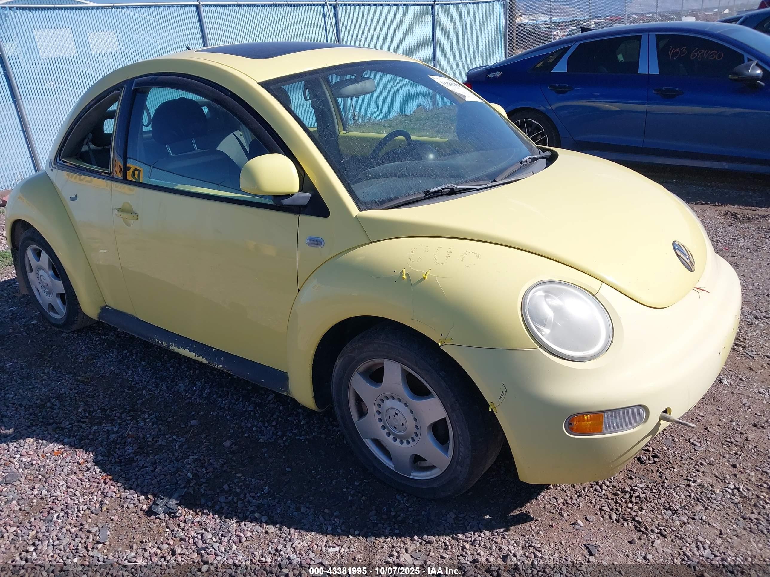 1999 Volkswagen New Beetle Gls Yellow vin: 3VWCA21C7XM459531