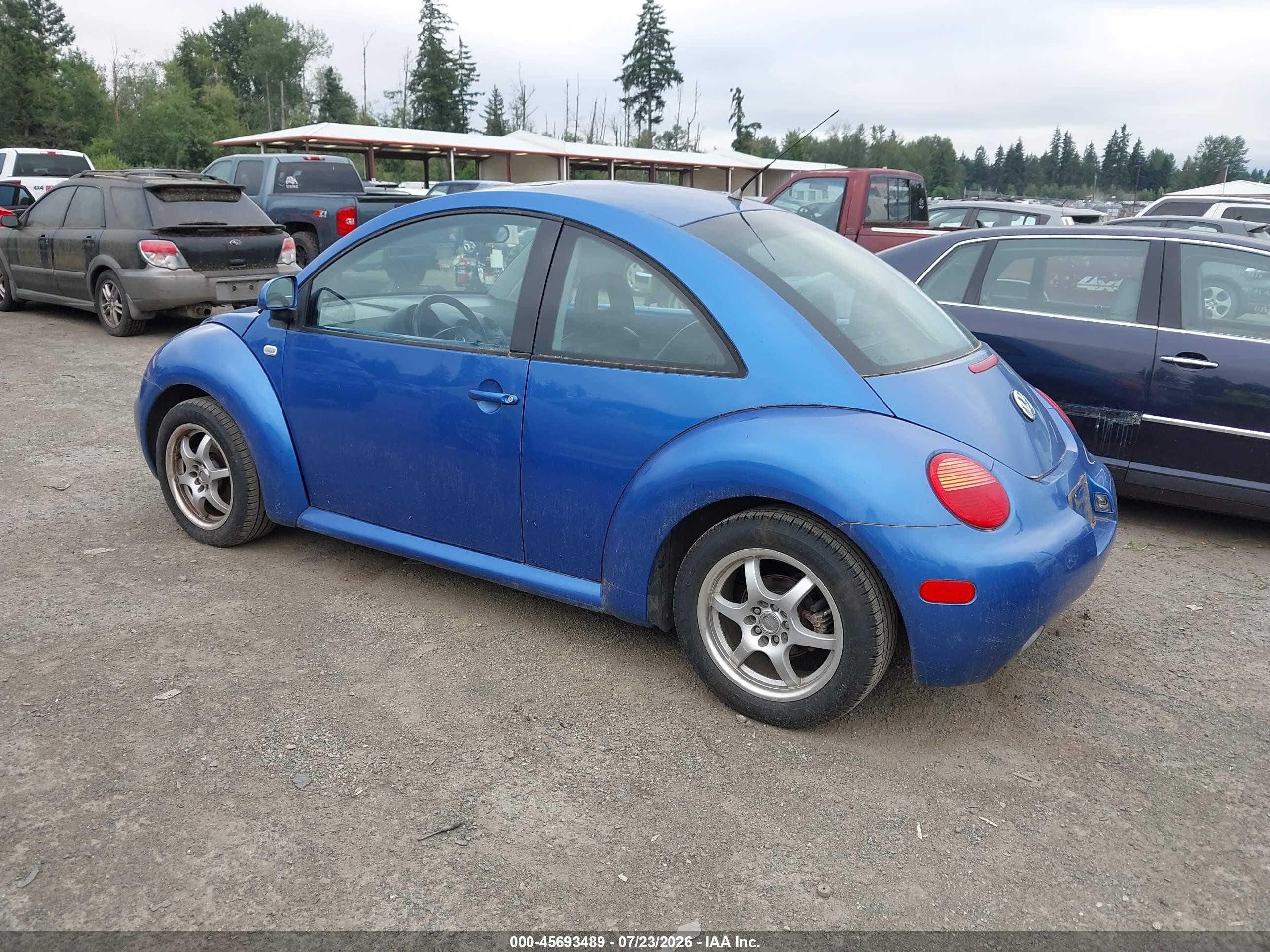 2000 Volkswagen New Beetle Gls Blue vin: 3VWCA21C7YM403235