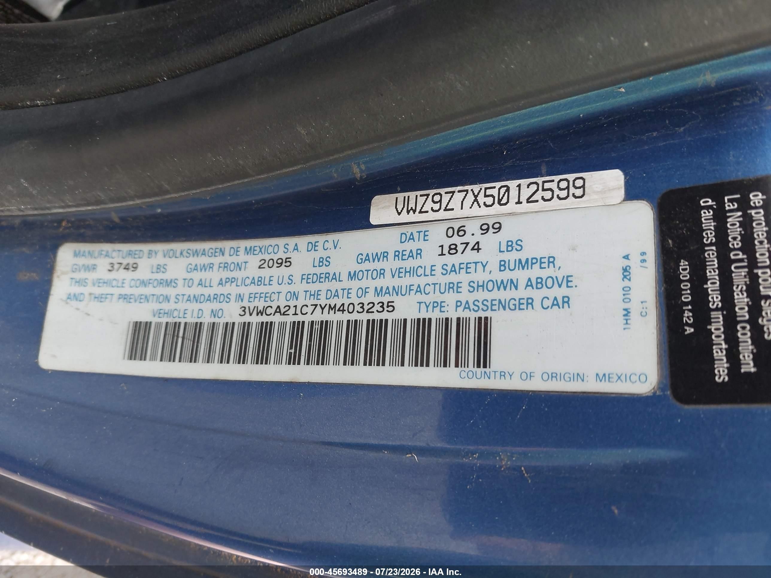 2000 Volkswagen New Beetle Gls Blue vin: 3VWCA21C7YM403235