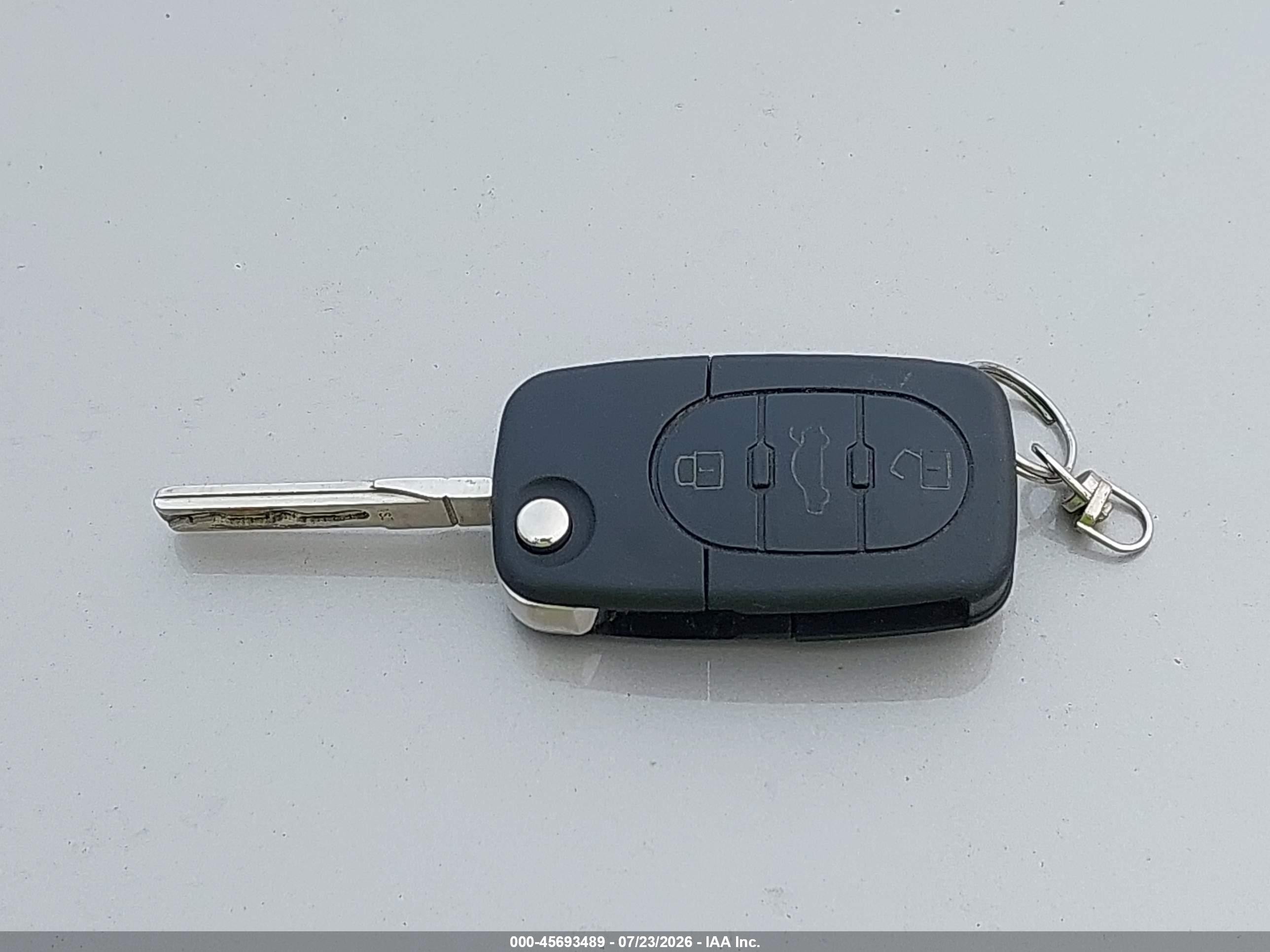 2000 Volkswagen New Beetle Gls Blue vin: 3VWCA21C7YM403235