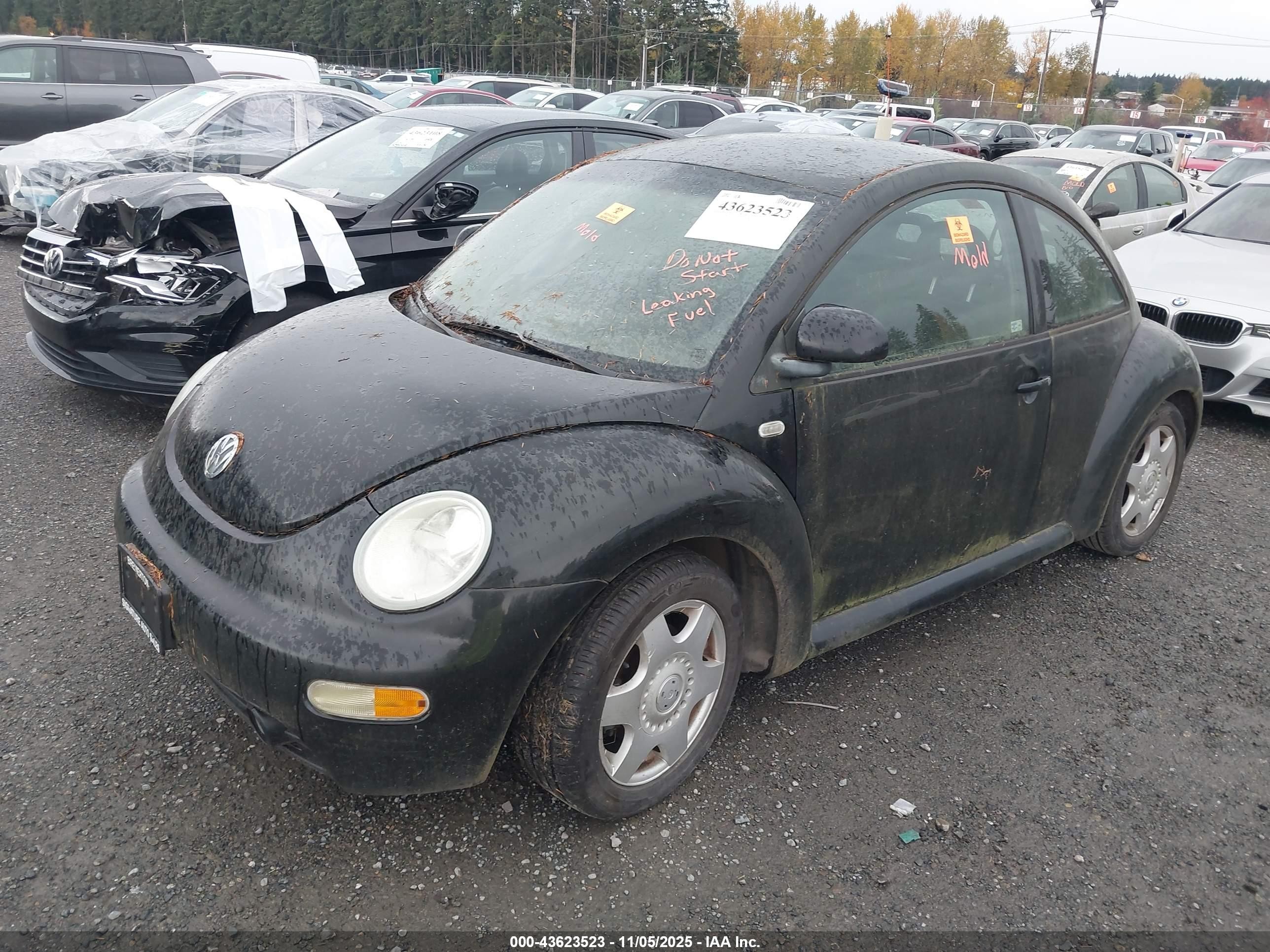 1999 Volkswagen New Beetle Gls Black vin: 3VWCA21C8XM435142