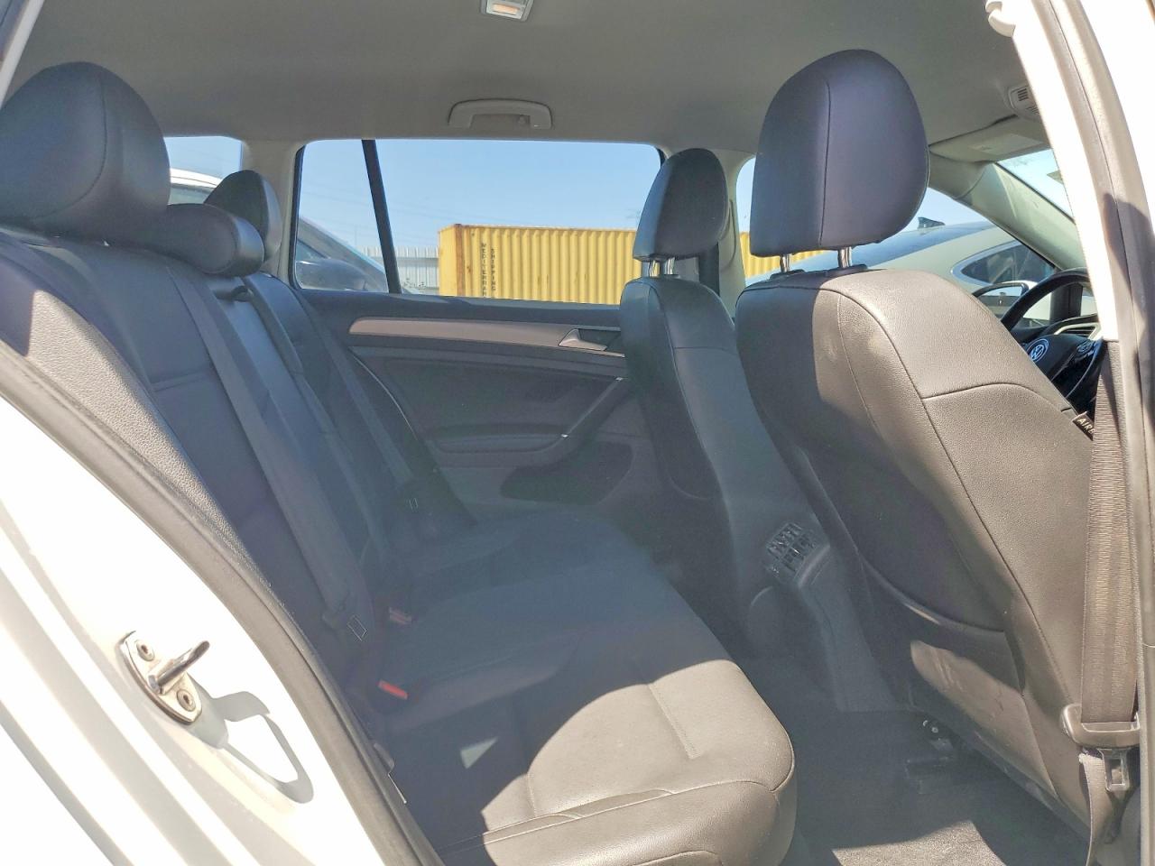 2015 Volkswagen Golf Sportwagen Tdi S White vin: 3VWCA7AU8FM517893