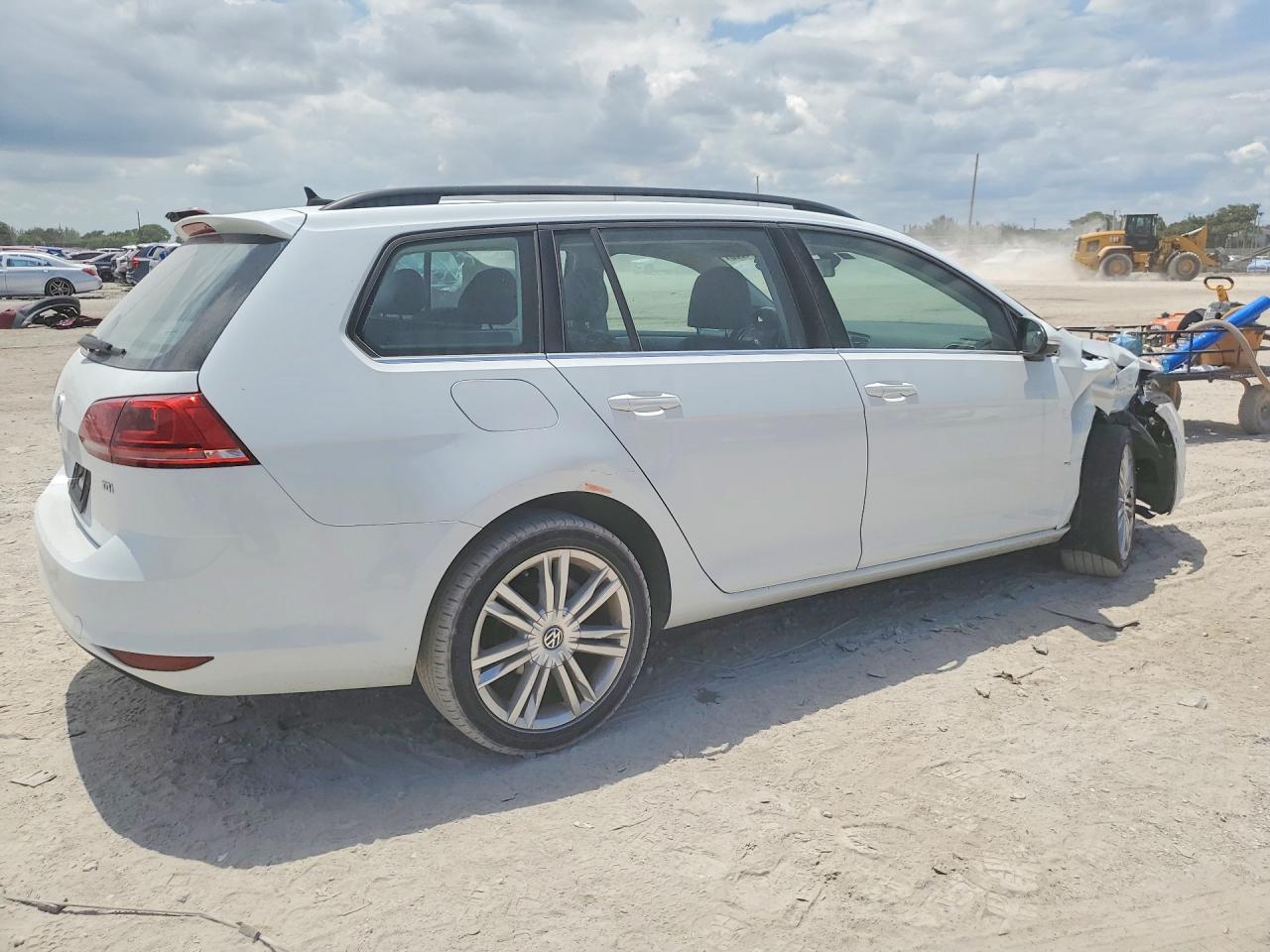 2015 Volkswagen Golf Sportwagen Tdi S White vin: 3VWCA7AUXFM515658