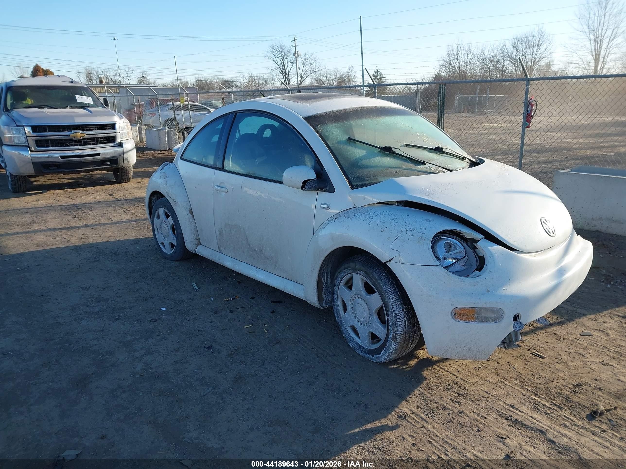 2001 Volkswagen New Beetle Gls White vin: 3VWCB21C01M435057
