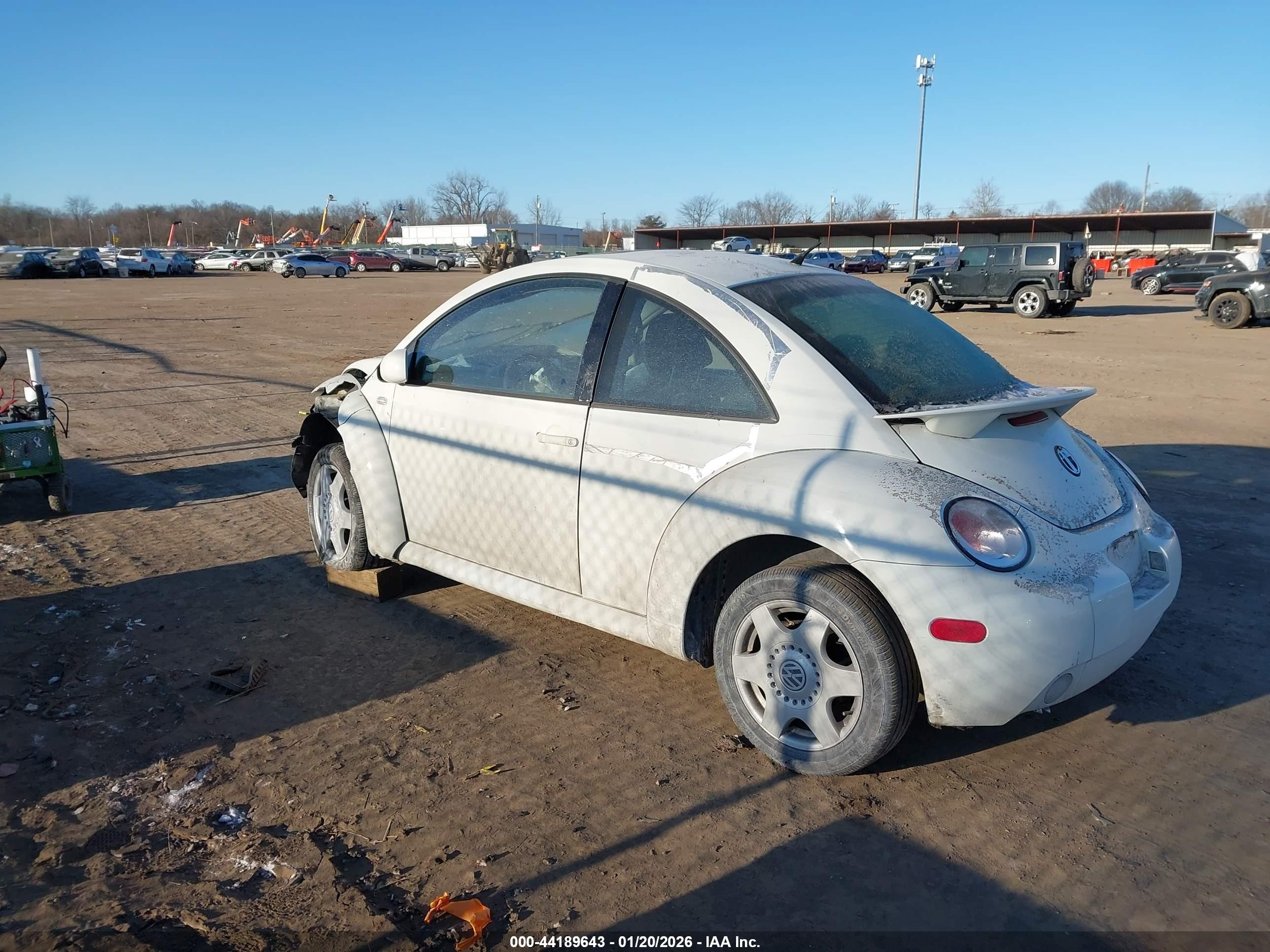 2001 Volkswagen New Beetle Gls White vin: 3VWCB21C01M435057