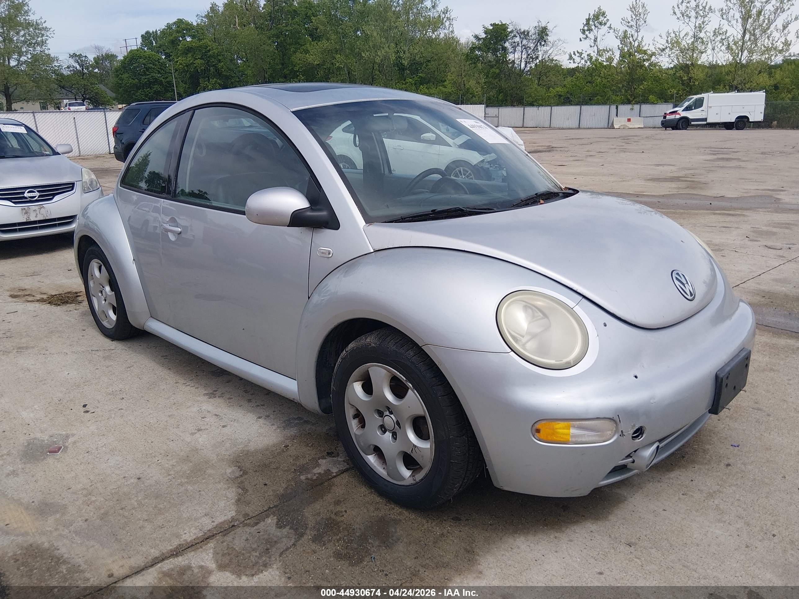 2002 Volkswagen New Beetle Gls Silver vin: 3VWCB21C12M416843