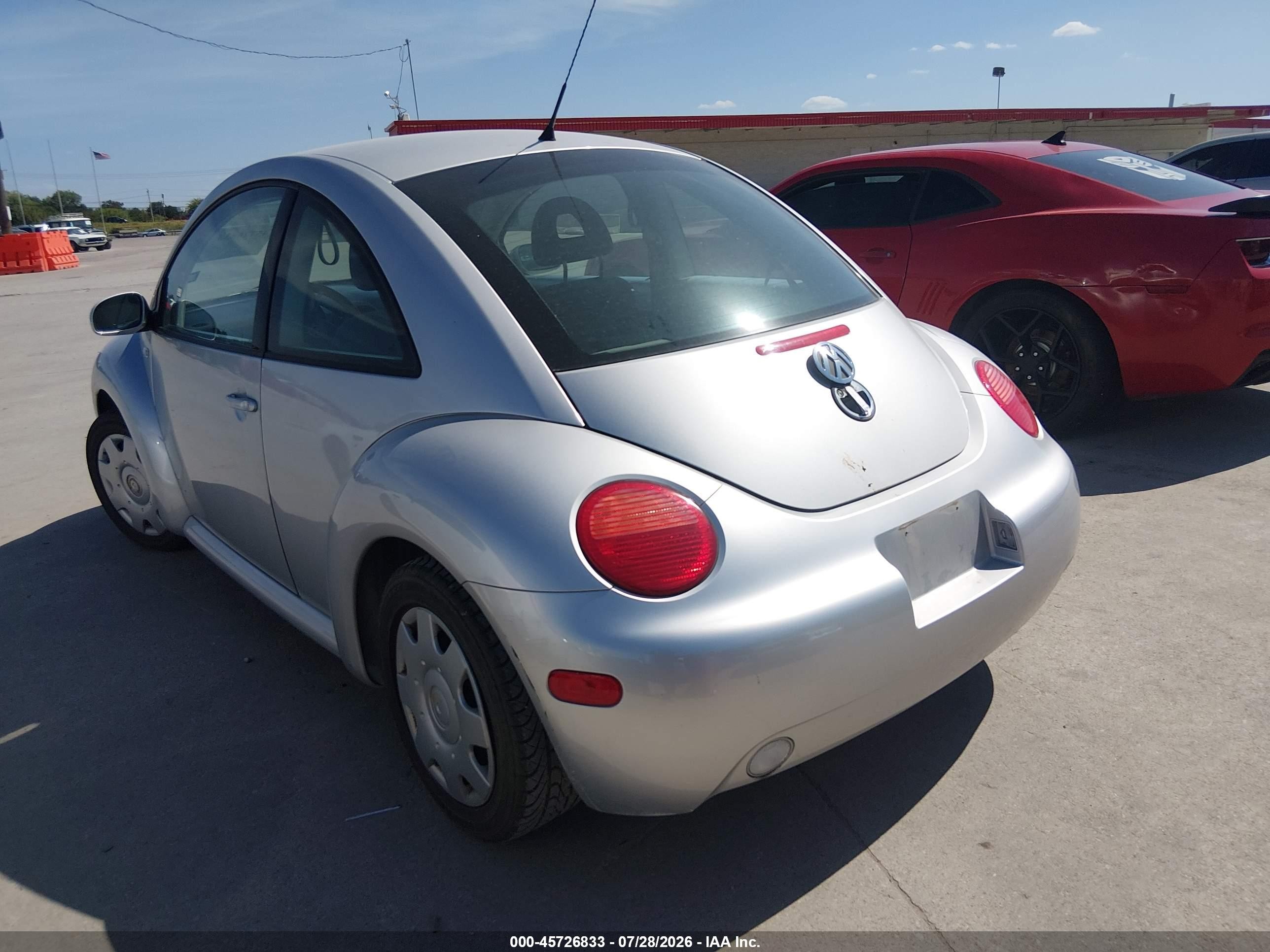 2001 Volkswagen New Beetle Gls Серебряный vin: 3VWCB21C61M454826