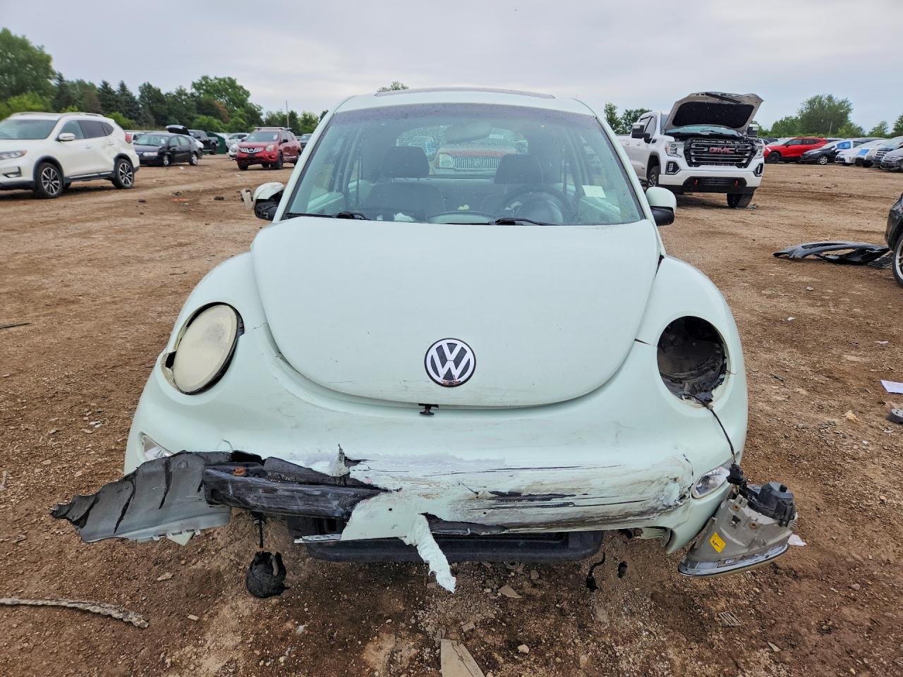 2002 Volkswagen New Beetle Gls White vin: 3VWCB21C62M453208