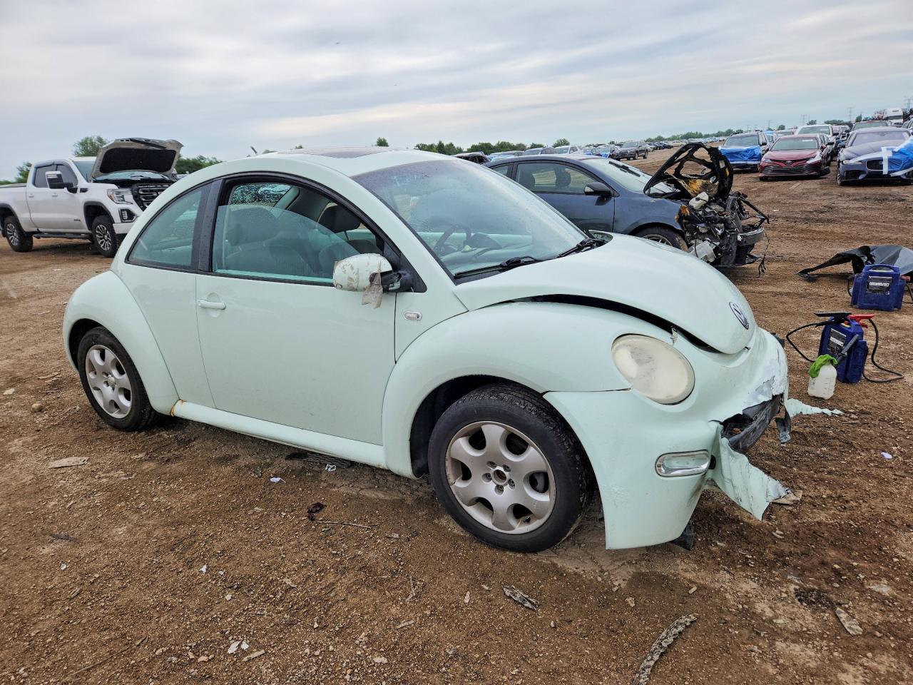 2002 Volkswagen New Beetle Gls White vin: 3VWCB21C62M453208