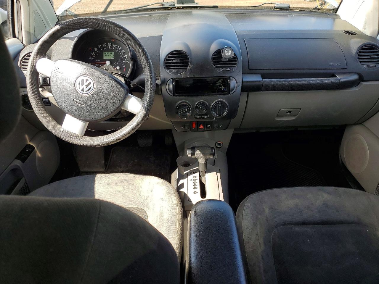 2001 Volkswagen New Beetle Gls Silver vin: 3VWCB21C81M450423