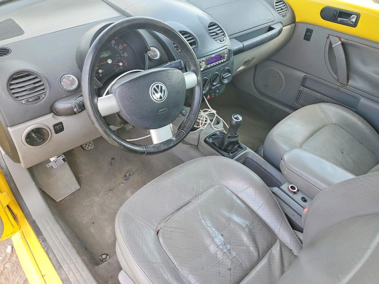 2002 Volkswagen New Beetle Gls Yellow vin: 3VWCB21CX2M450375