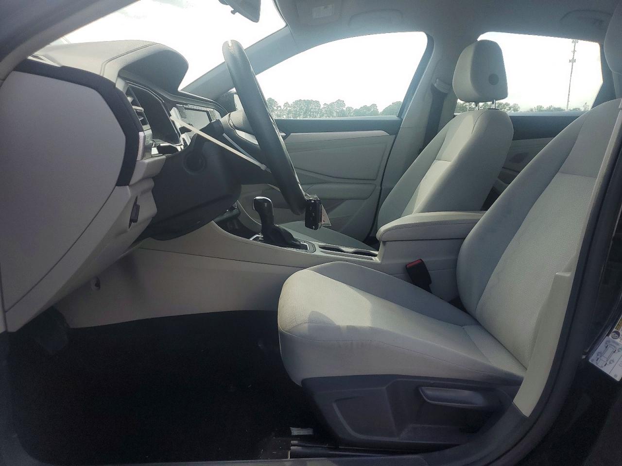 2019 Volkswagen Jetta S Черный vin: 3VWCB7BU2KM256878