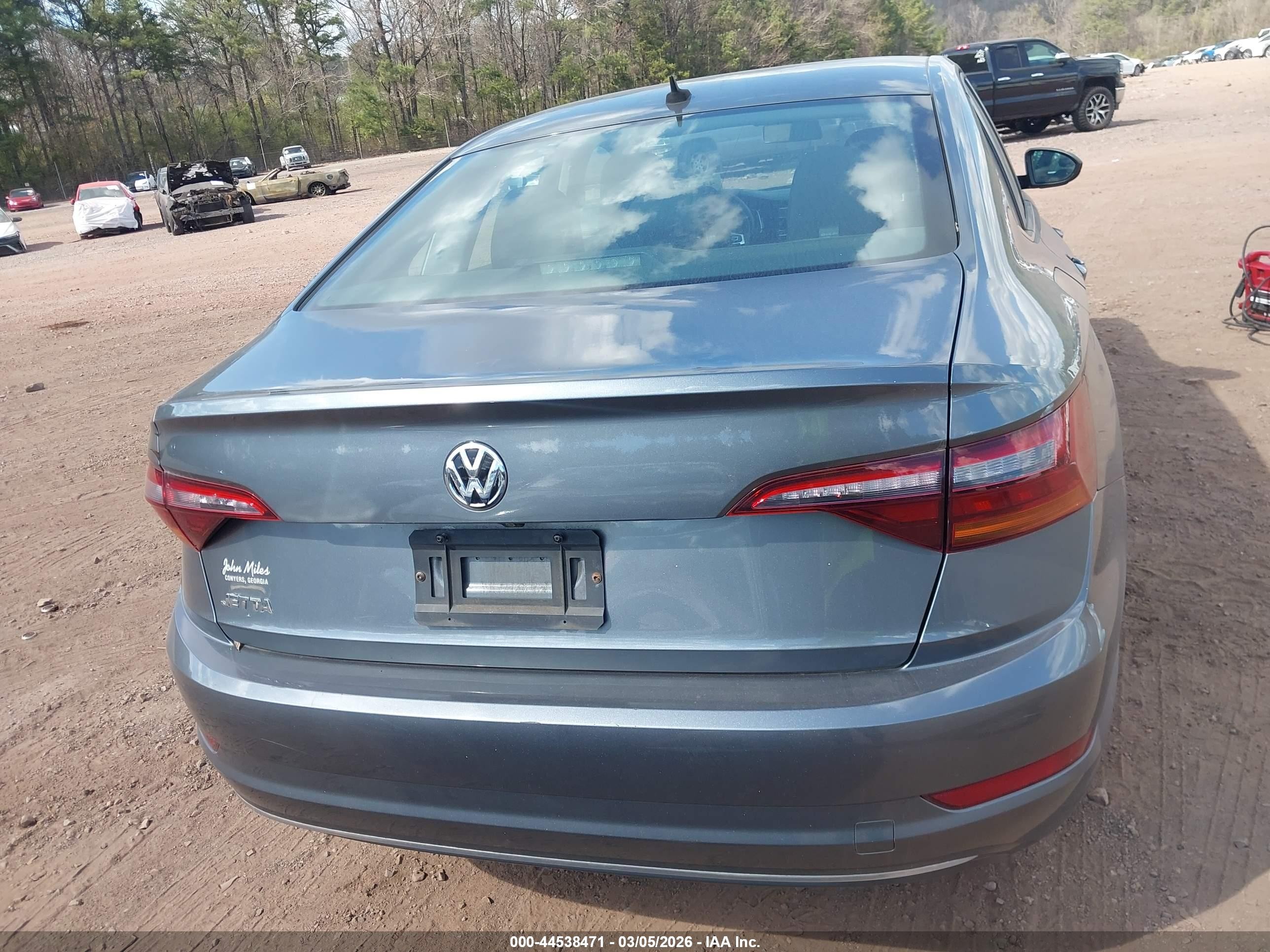 2019 Volkswagen Jetta 1.4t R-line/1.4t S/1.4t Se Черный vin: 3VWCB7BU4KM135303
