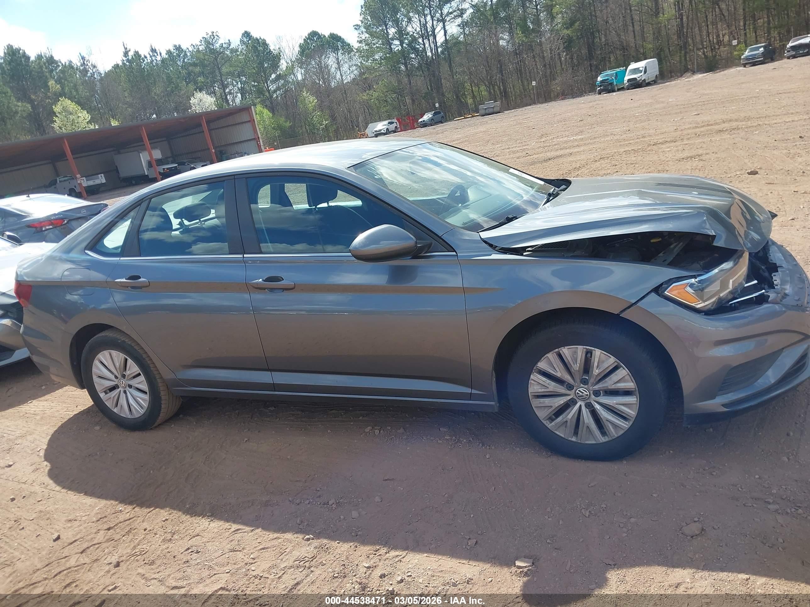 2019 Volkswagen Jetta 1.4t R-line/1.4t S/1.4t Se Черный vin: 3VWCB7BU4KM135303