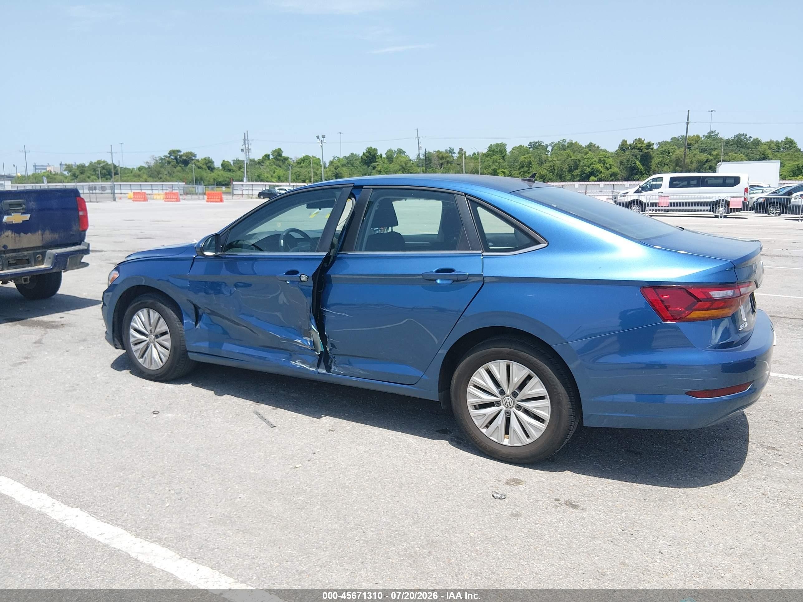 2019 Volkswagen Jetta 1.4t R-line/1.4t S/1.4t Se Blue vin: 3VWCB7BU7KM226002