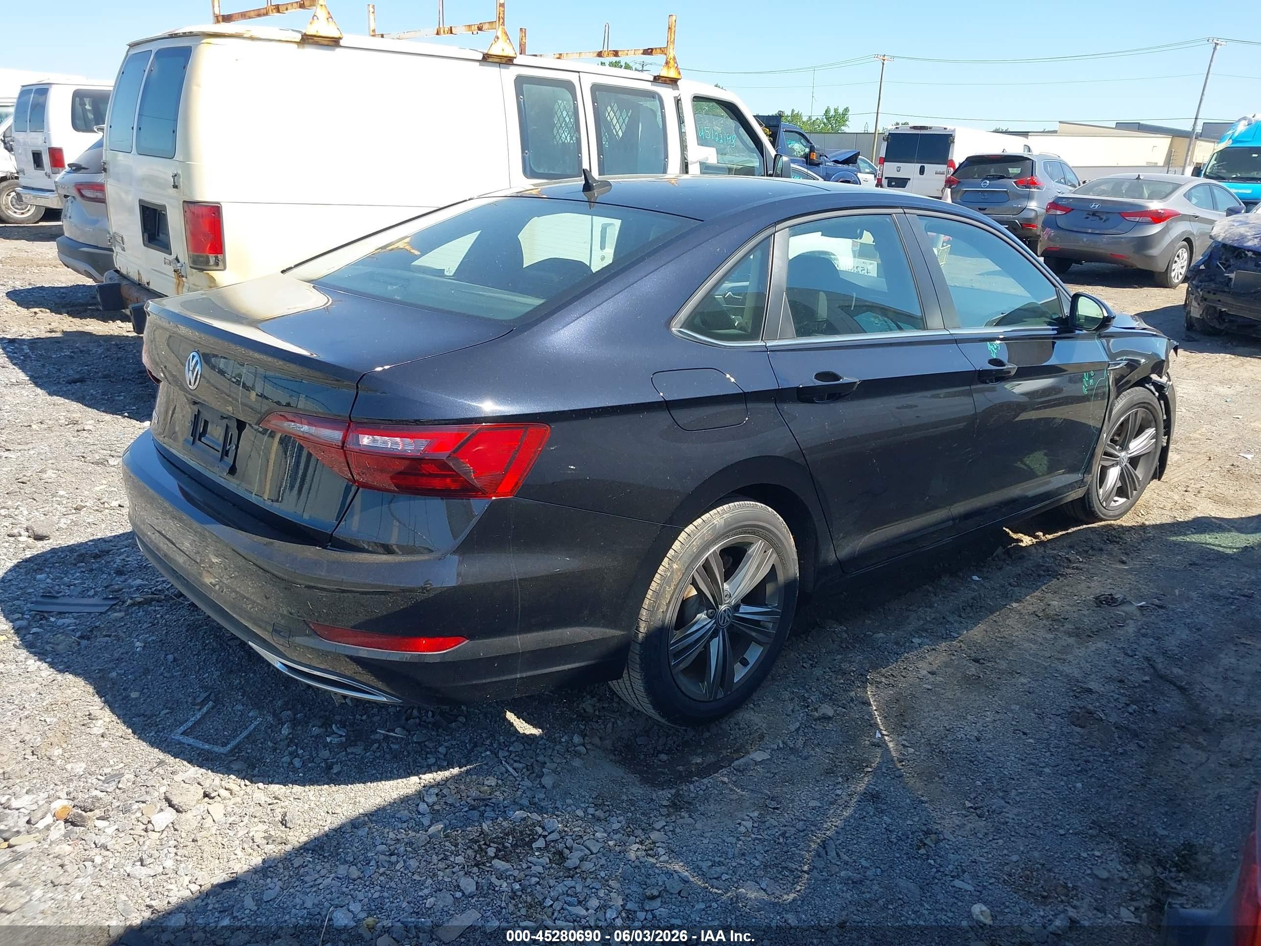 2020 Volkswagen Jetta 1.4t R-line/1.4t S/1.4t Se Черный vin: 3VWCB7BU7LM022222