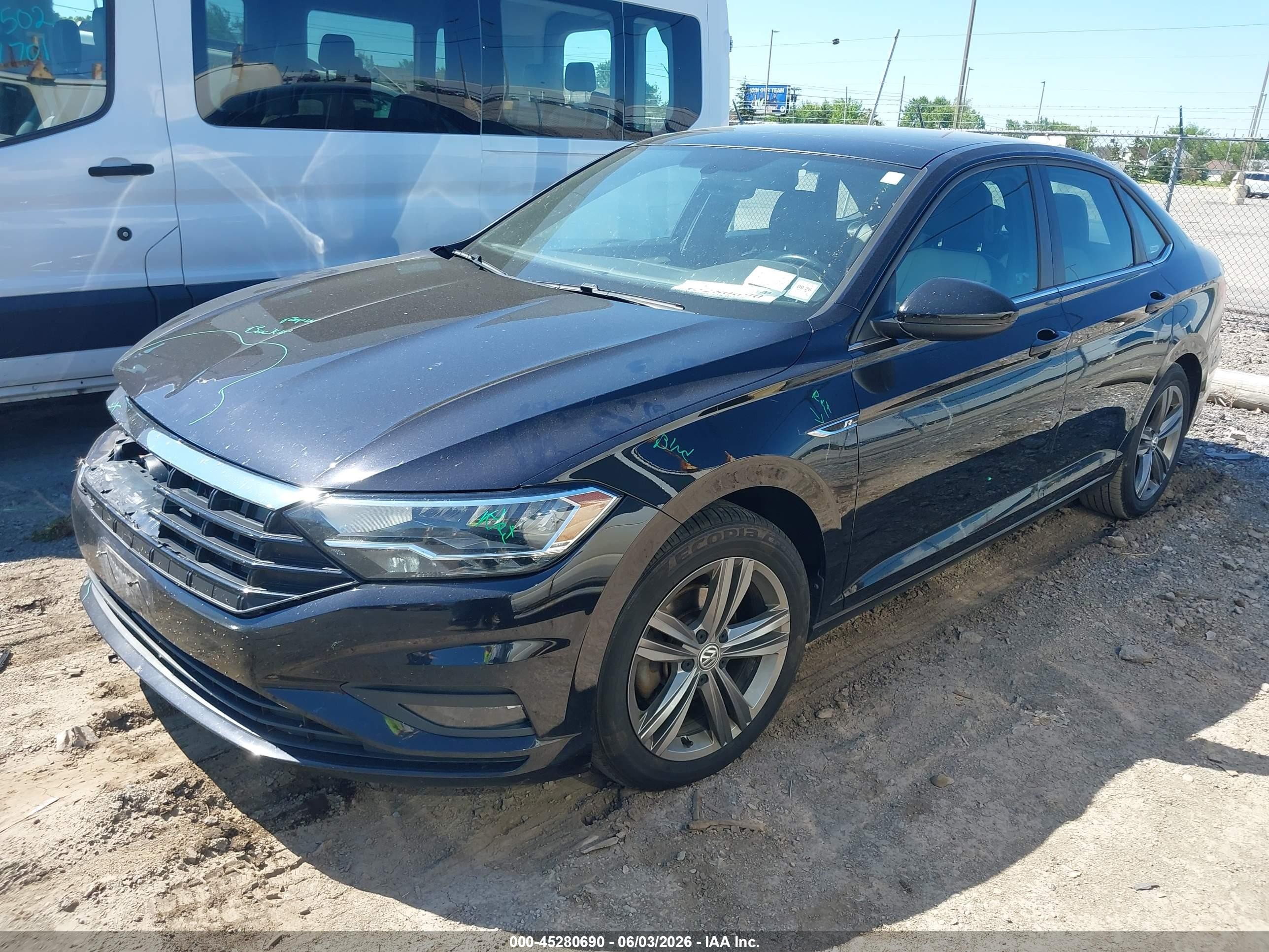 2020 Volkswagen Jetta 1.4t R-line/1.4t S/1.4t Se Черный vin: 3VWCB7BU7LM022222