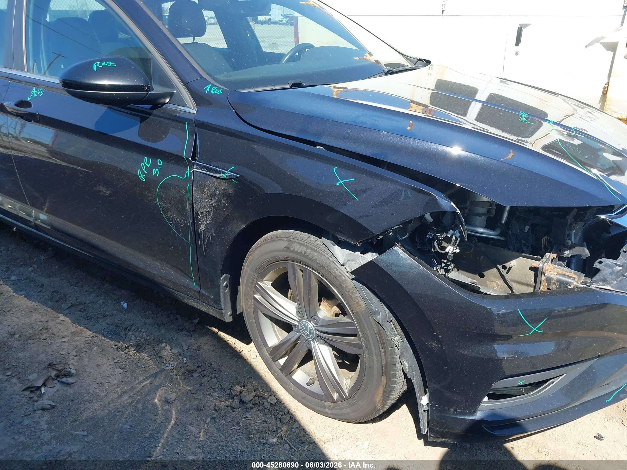 2020 Volkswagen Jetta 1.4t R-line/1.4t S/1.4t Se Черный vin: 3VWCB7BU7LM022222