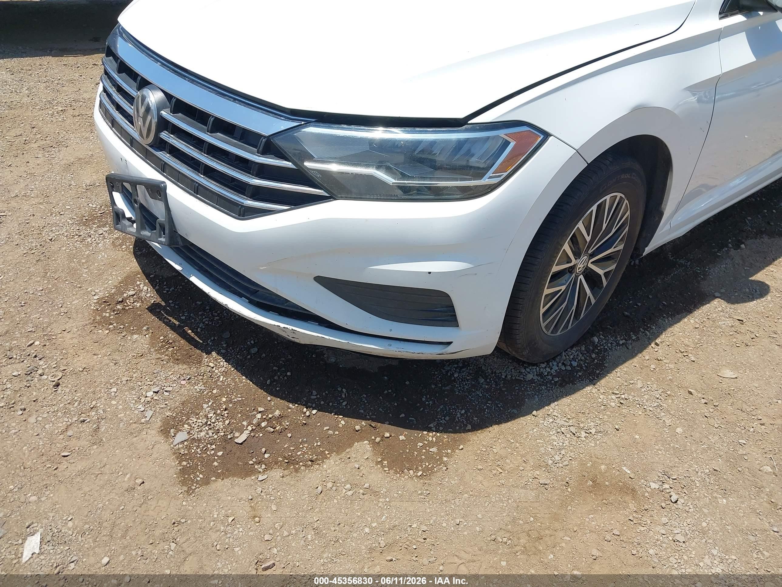 2019 Volkswagen Jetta 1.4t R-line/1.4t S/1.4t Se Белый vin: 3VWCB7BU8KM149804