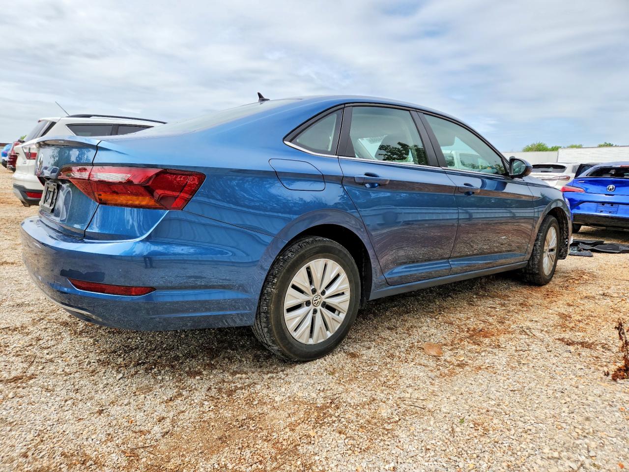 2019 Volkswagen Jetta S Blue vin: 3VWCB7BUXKM202017