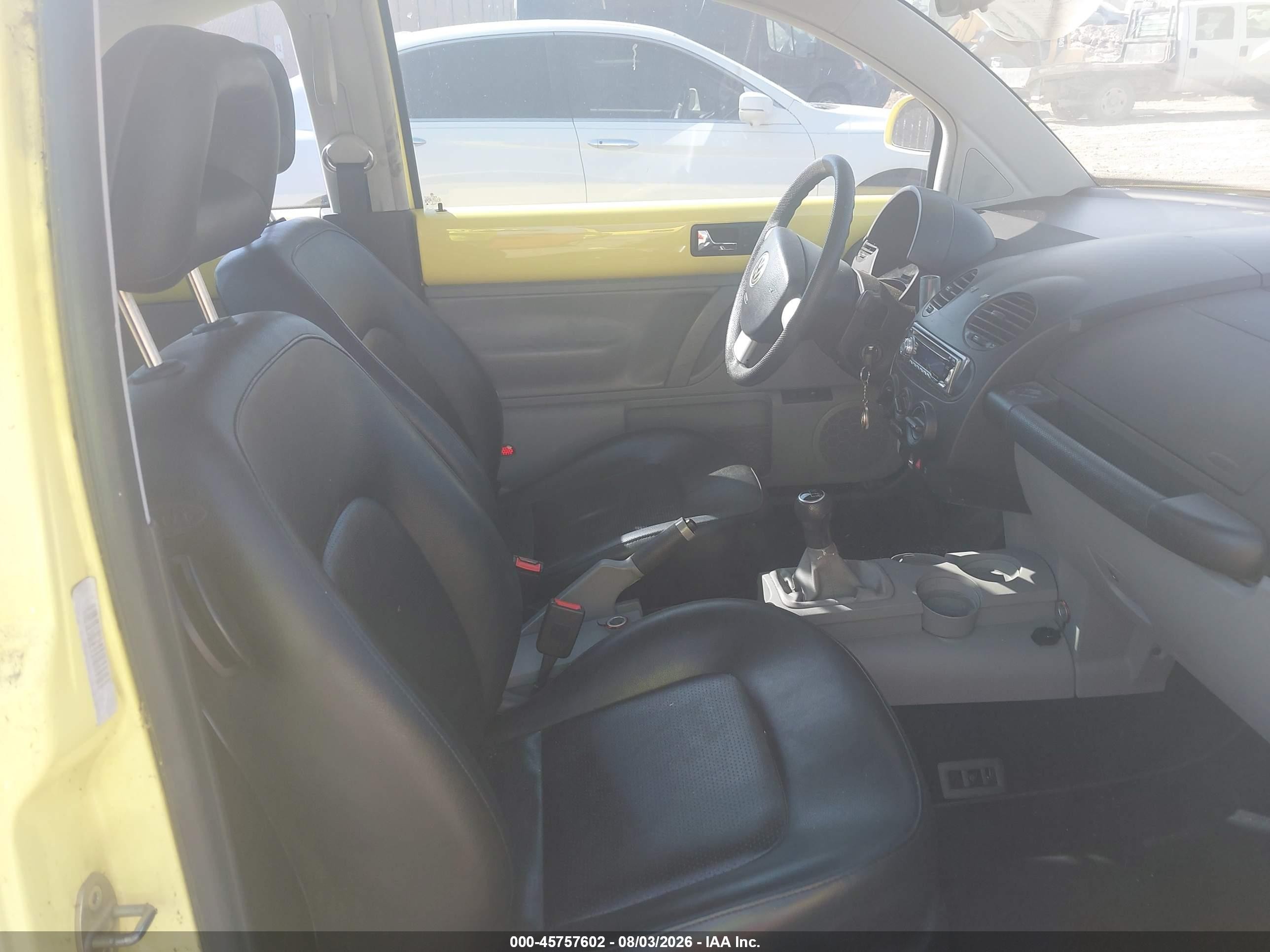 1999 Volkswagen New Beetle Gls Yellow vin: 3VWCC21C0XM456898