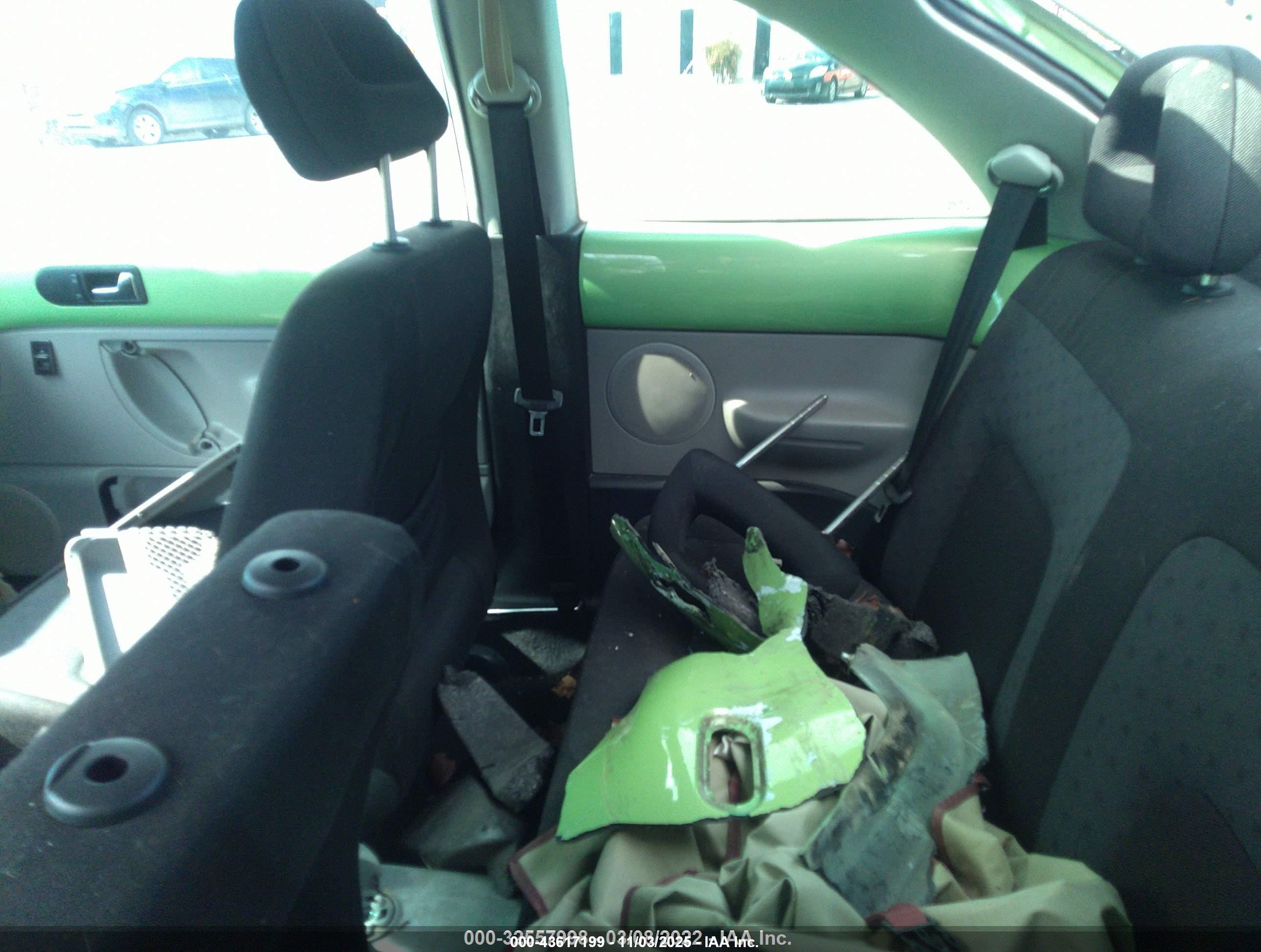 1999 Volkswagen New Beetle Gls Green vin: 3VWCC21C2XM410599