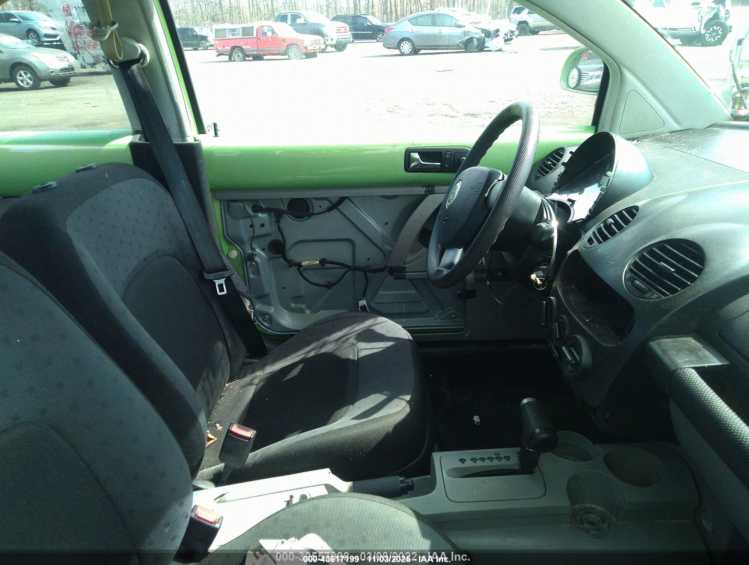 1999 Volkswagen New Beetle Gls Green vin: 3VWCC21C2XM410599